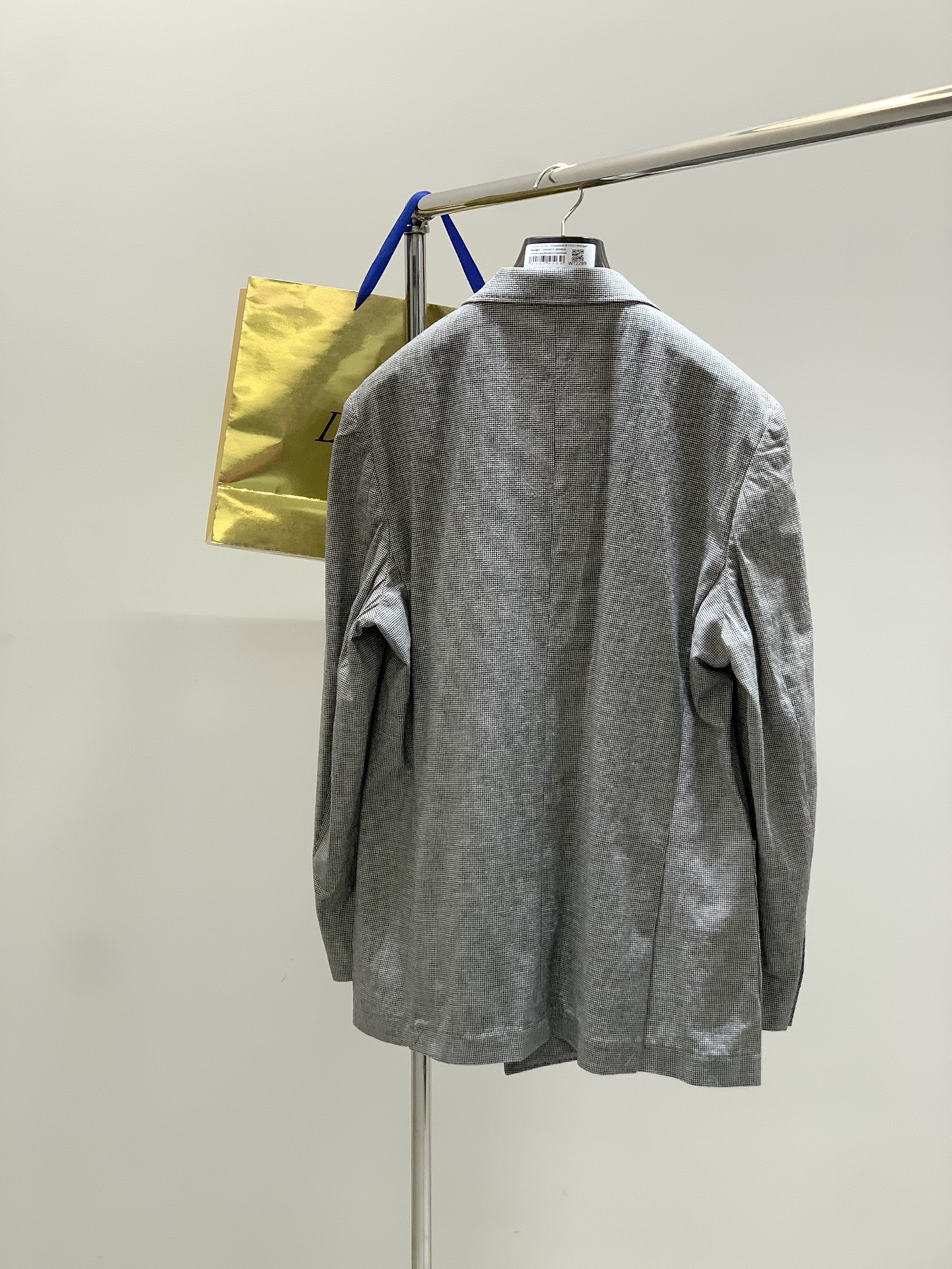 “2025 Spring Fashion: Stylish Clothing, Unique Designs, High Quality Fabrics and Comfort” - 图片 2