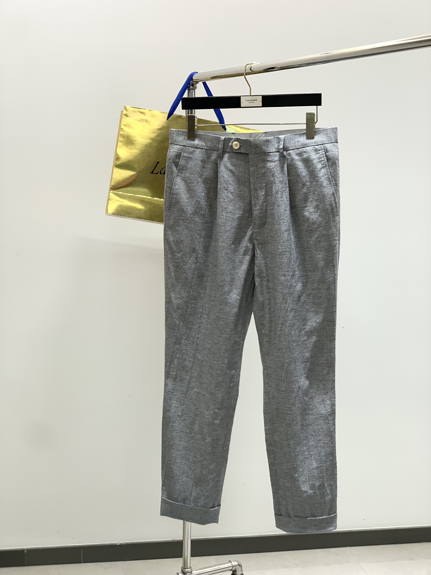 “Stylish Fashion Brand: New Spring 2025 Clothing Collection with Unique Designs and High Quality” - 图片 1