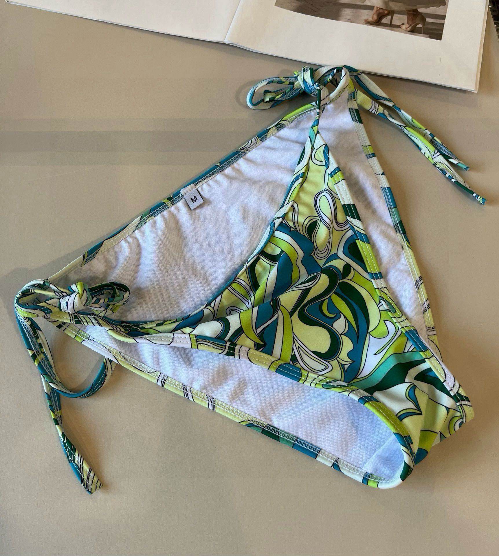 。

潮牌比基尼👙S M L