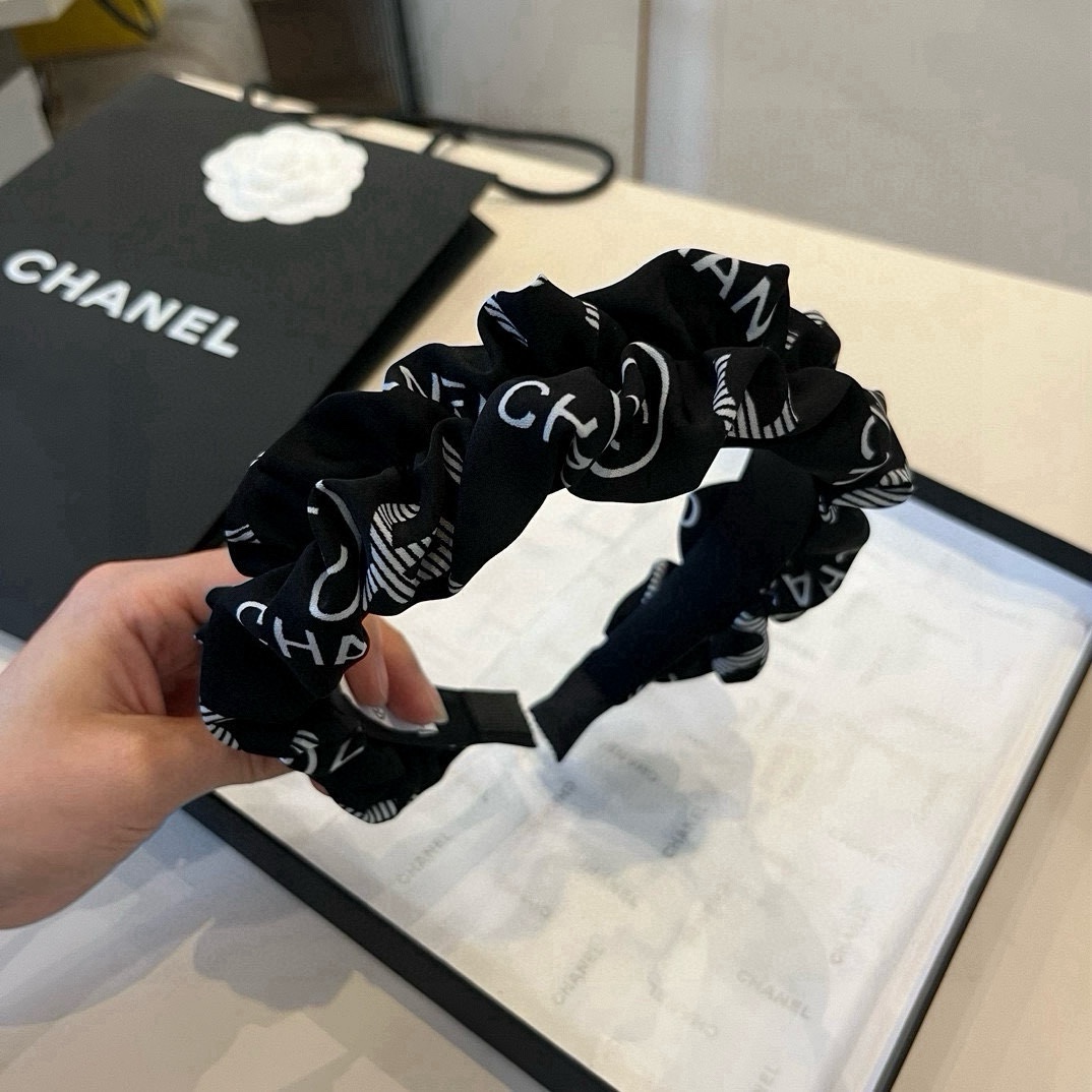 🆕

Chanel香奈儿发箍
