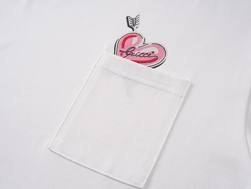 古驰/Gucci 夏季新款 爱心口袋圆领短袖T恤白色-Chinese UA Cheap High Quatity Brand Clothes Bags handbags Sneakers wholesale wholesaler seller from China Factory suppliers Fashion Clothing Shoes best Quality Beautiful Price 古驰/Gucci 夏季新款 爱心口袋圆领短袖T恤白色