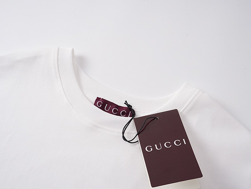 古驰/Gucci 夏季新款 爱心口袋圆领短袖T恤白色-Chinese UA Cheap High Quatity Brand Clothes Bags handbags Sneakers wholesale wholesaler seller from China Factory suppliers Fashion Clothing Shoes best Quality Beautiful Price 古驰/Gucci 夏季新款 爱心口袋圆领短袖T恤白色