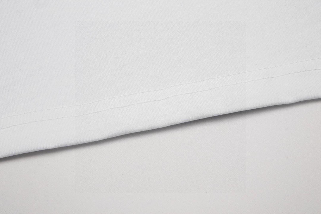 古驰/Gucci 夏季新款 爱心口袋圆领短袖T恤白色-Chinese UA Cheap High Quatity Brand Clothes Bags handbags Sneakers wholesale wholesaler seller from China Factory suppliers Fashion Clothing Shoes best Quality Beautiful Price 古驰/Gucci 夏季新款 爱心口袋圆领短袖T恤白色