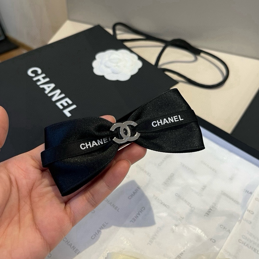 🆕（单个）

Chanel香奈儿新款发箍