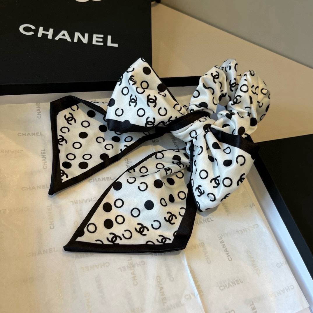 🆕

Chanel香奈儿蝴蝶结发圈