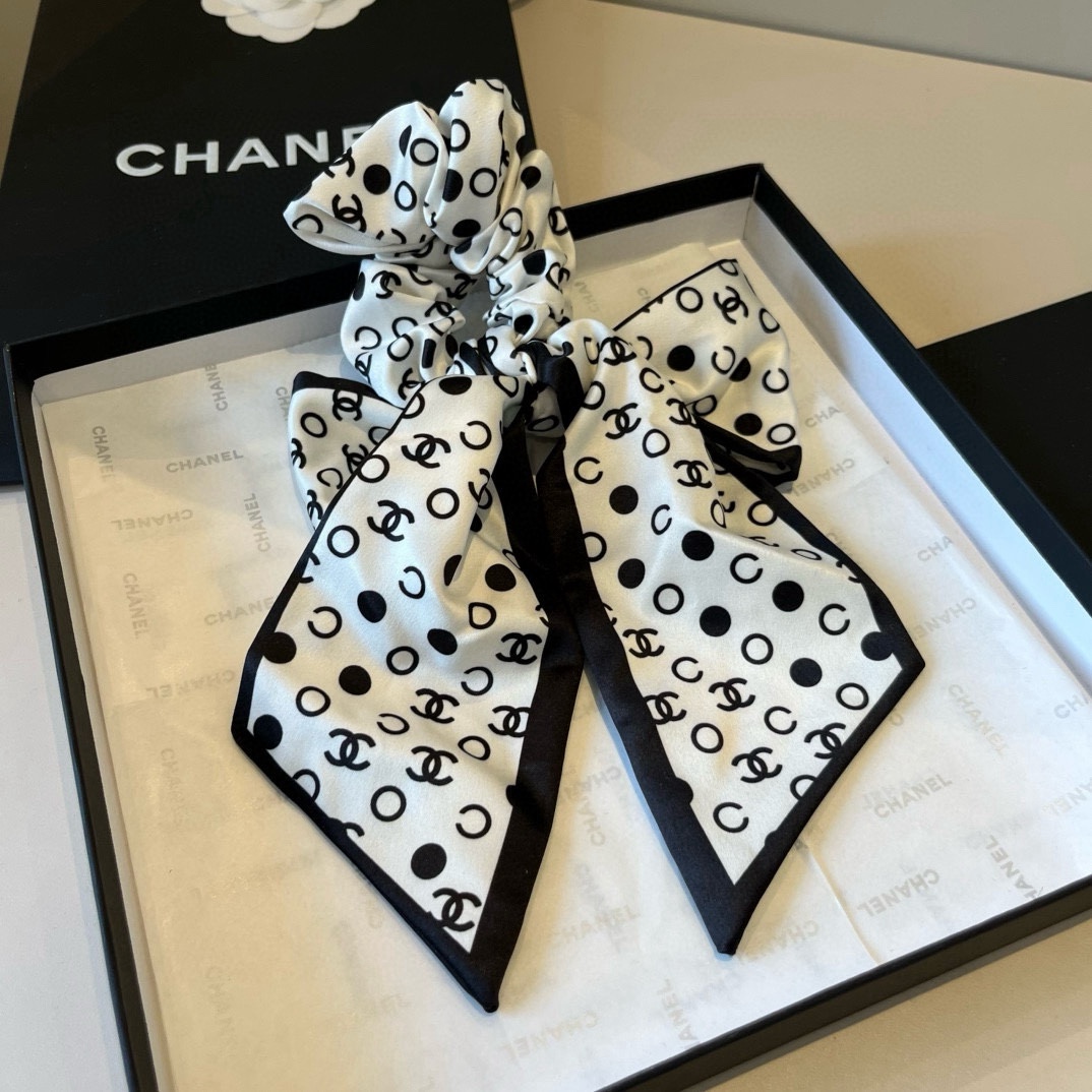 🆕

Chanel香奈儿蝴蝶结发圈