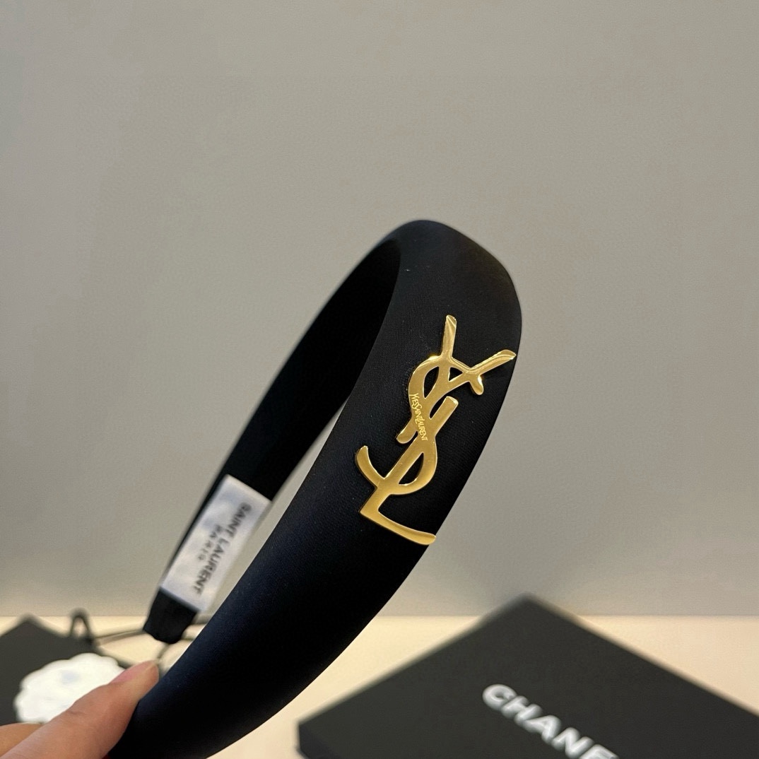 🆕

YSL圣罗兰新款发箍