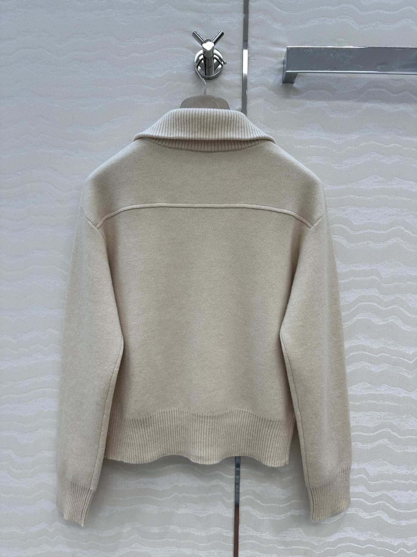 独家首发🍒高端原单品质！行走的高定，BC针织羊绒外套！优雅惬意气质中高领双开拉链设计。进口96羊绒纱线1