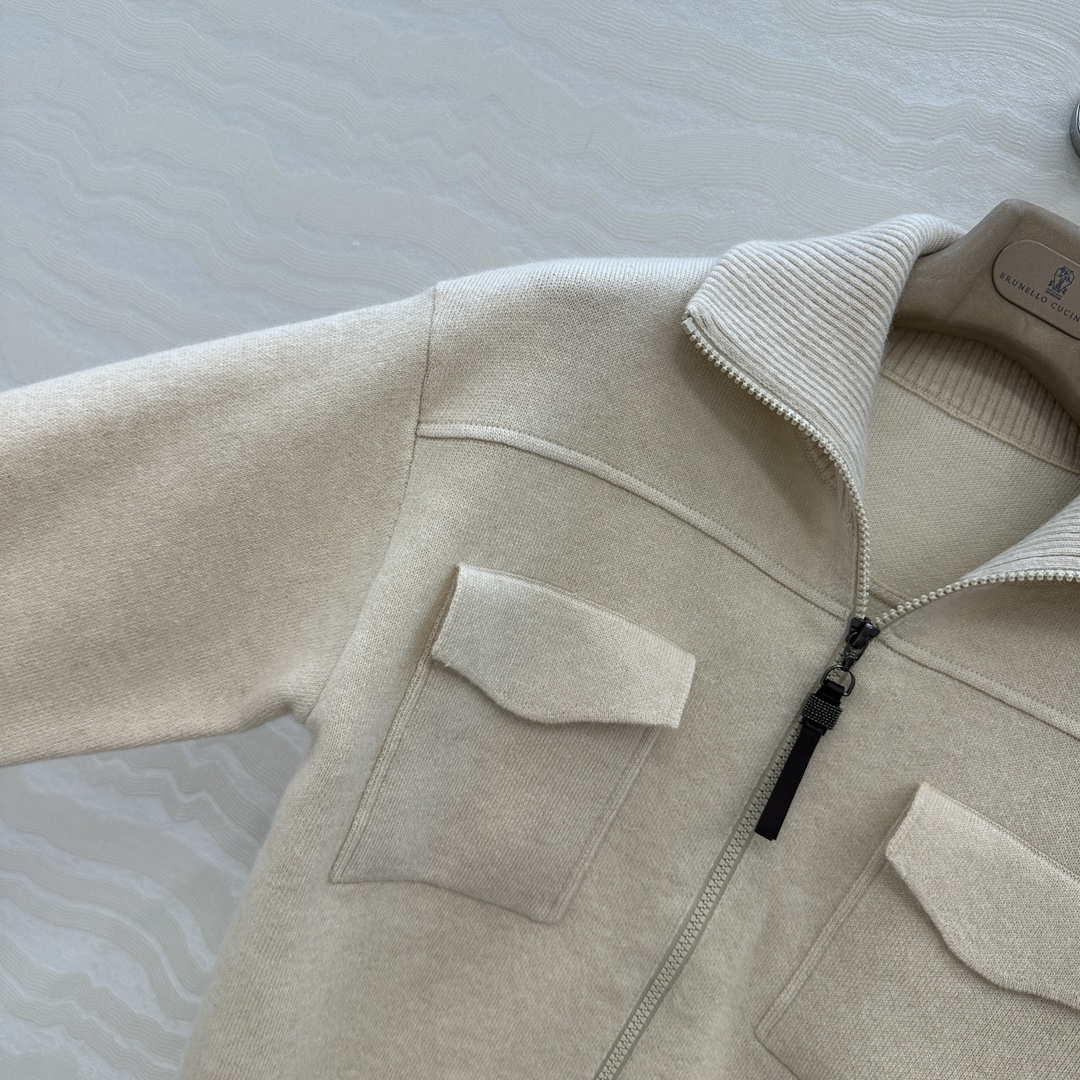 独家首发🍒高端原单品质！行走的高定，BC针织羊绒外套！优雅惬意气质中高领双开拉链设计。进口96羊绒纱线1