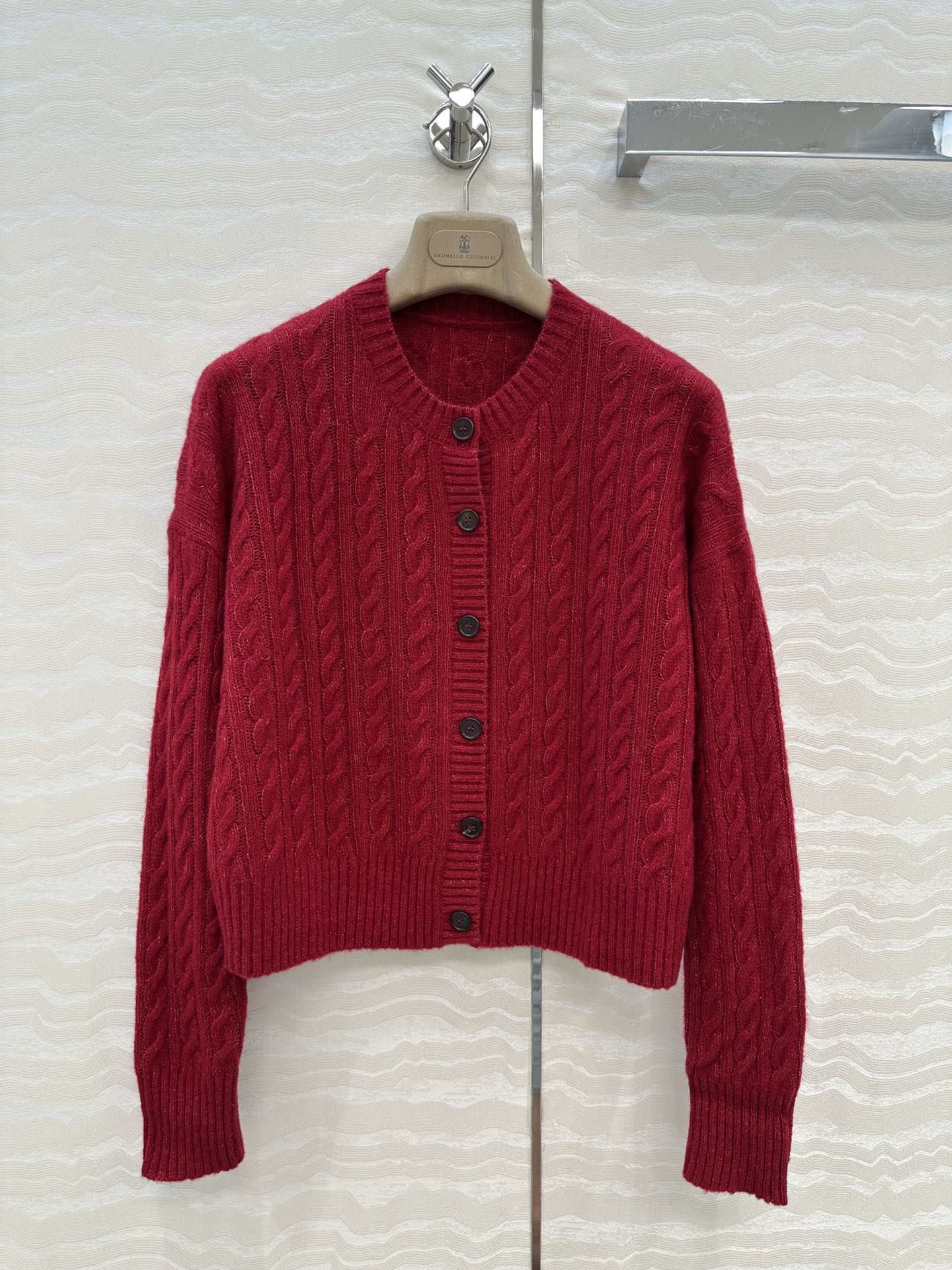 独家首发🍒高端原单品质！行走的高定 Bc闪耀银丝羊绒开衫外套！经典圆领进口拉毛绒纱线轻盈软糯。18针瑞士