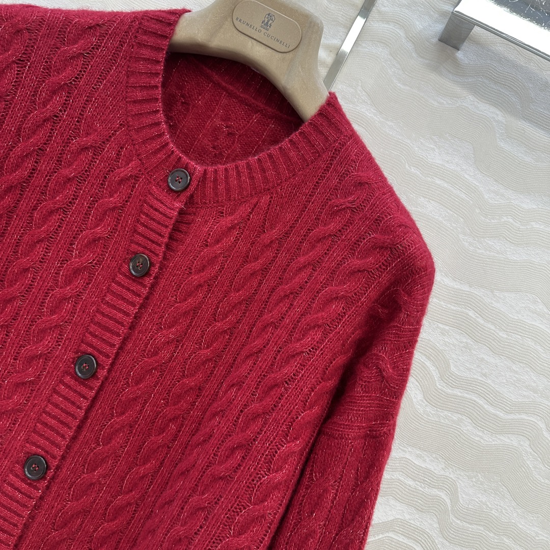 独家首发🍒高端原单品质！行走的高定 Bc闪耀银丝羊绒开衫外套！经典圆领进口拉毛绒纱线轻盈软糯。18针瑞士