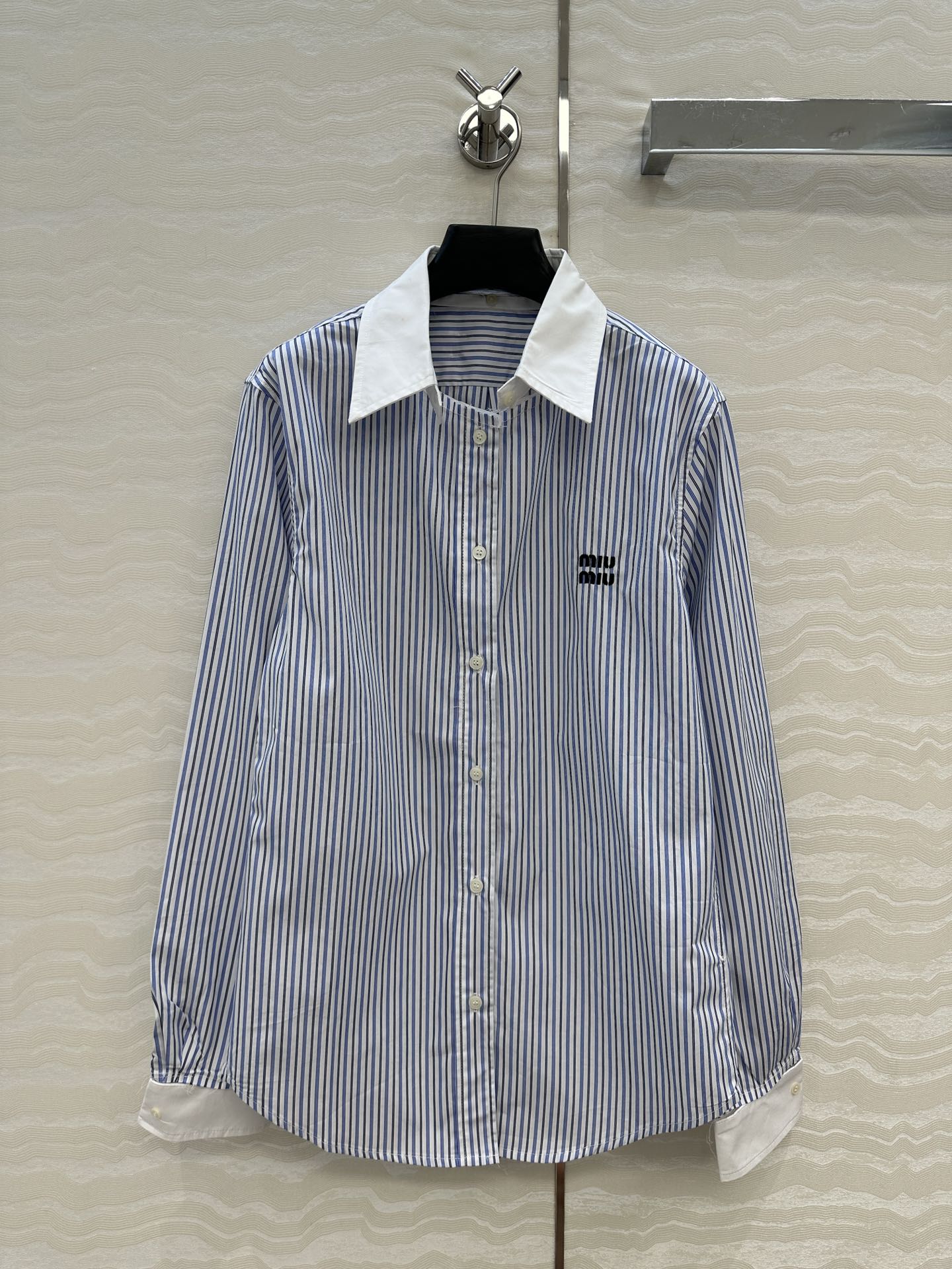 独家首发❤️原单品质🌸miu系少女穿搭！知性分子学院风 清新条纹衬衫！可拆卸领袖设计。进口定织精纺色织条