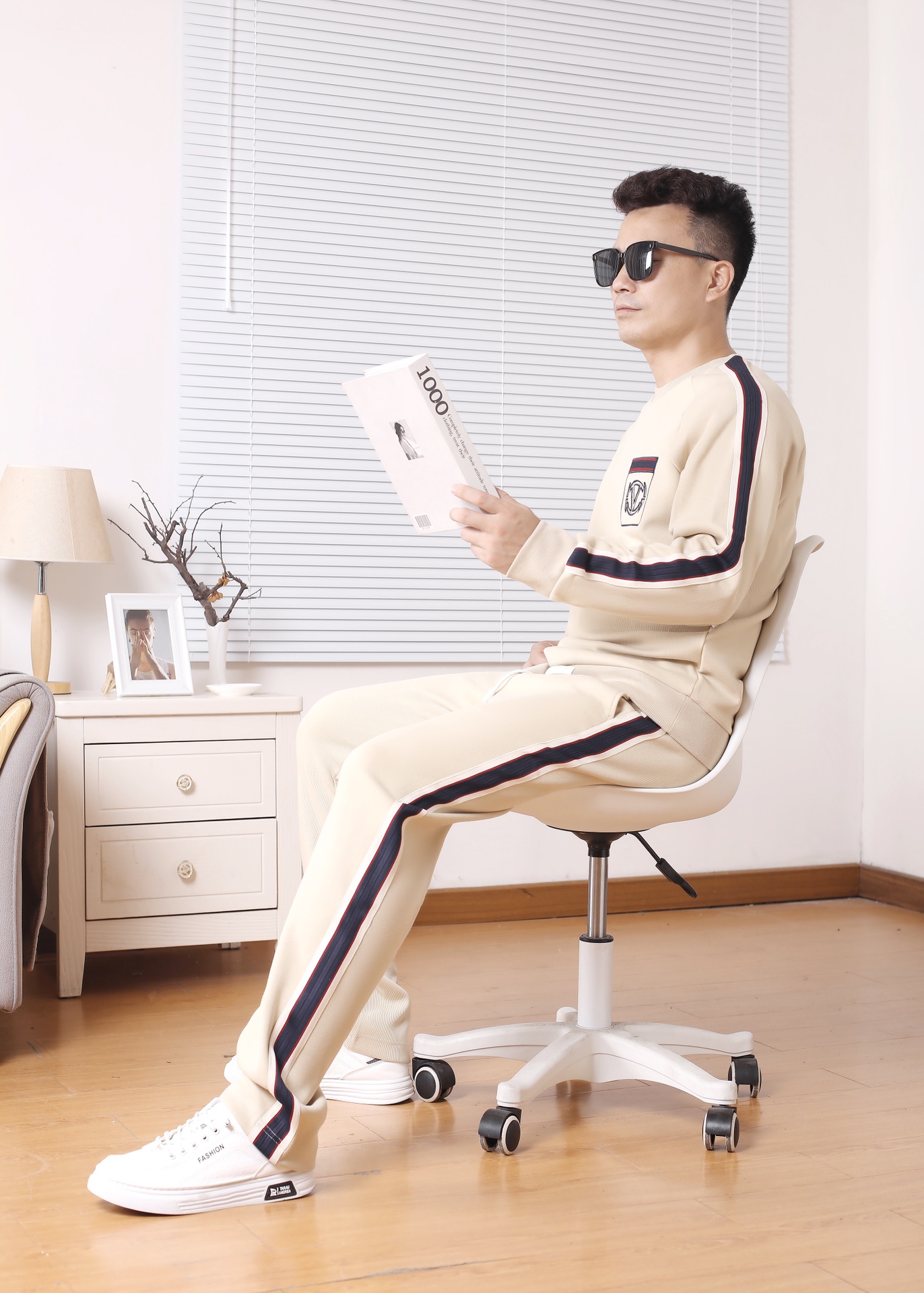 Valentino VLTN Embroidered Cotton Leisure Suit for Fall & Winter Collection. - 图片 5