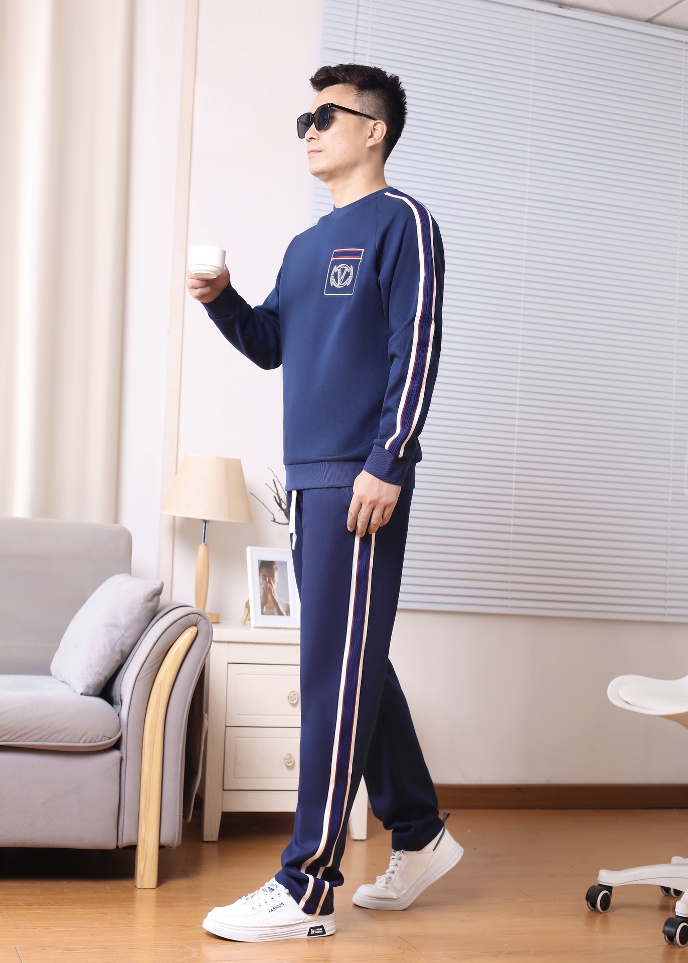 Valentino VLTN Embroidered Cotton Leisure Suit for Fall & Winter Collection. - 图片 2