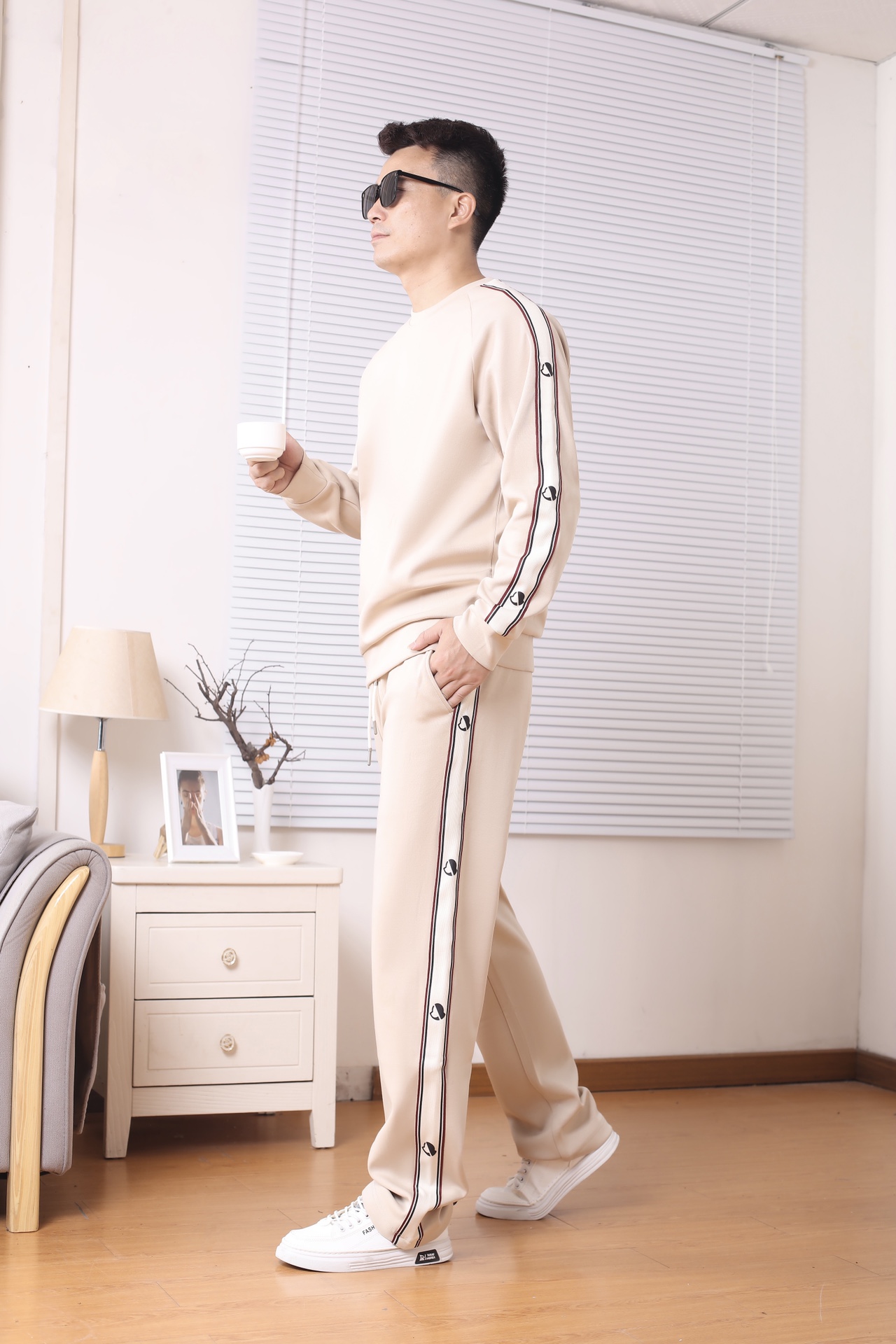 High-End Fashion Pants: Stylish Design, Top-Quality Ingredients, Multiple Colors and Sizes