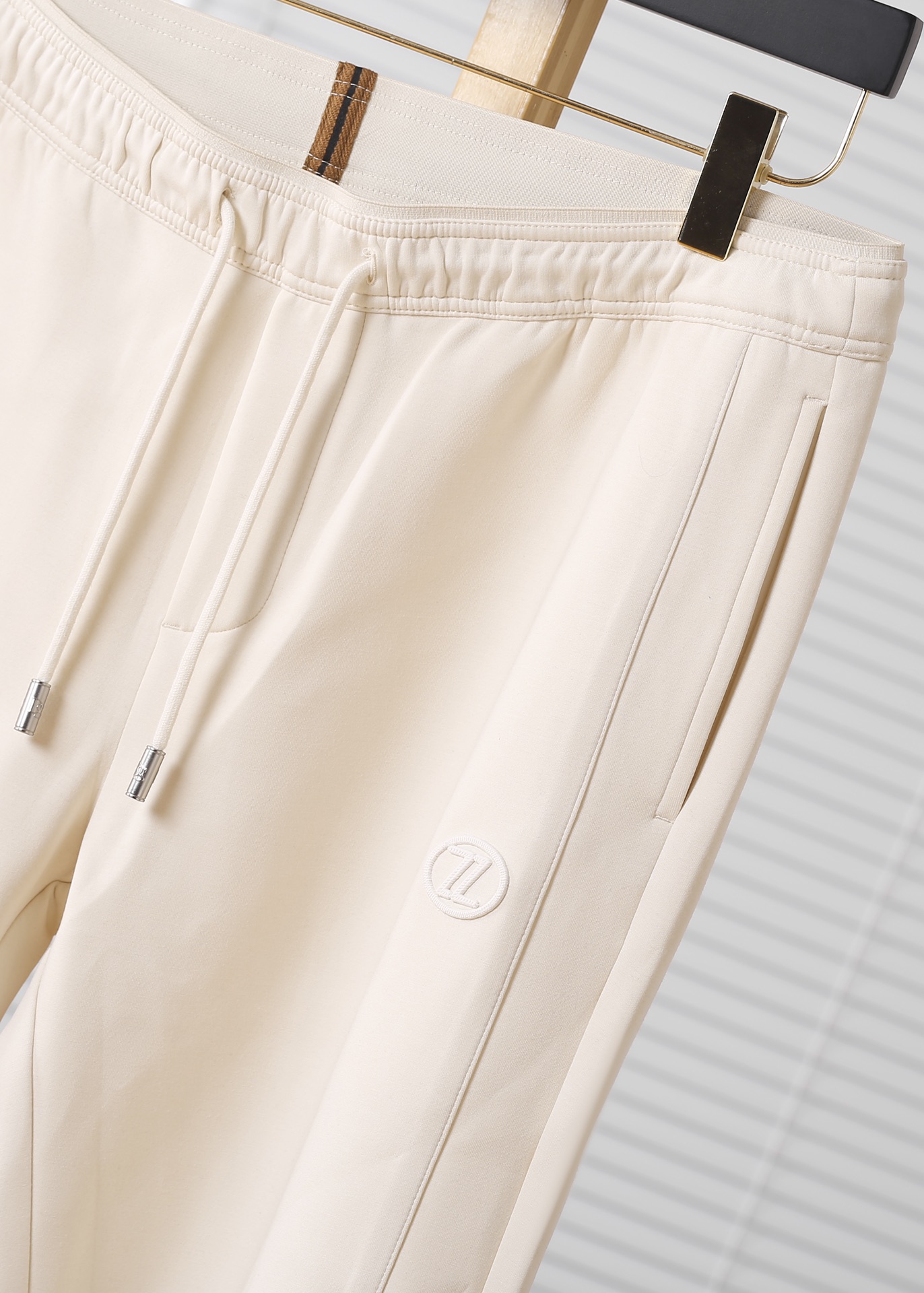 2025 Fall Winter Men’s Suite: Classic, Warm, Stylish Cotton Fabric, Embroidery, High Quality - 图片 8
