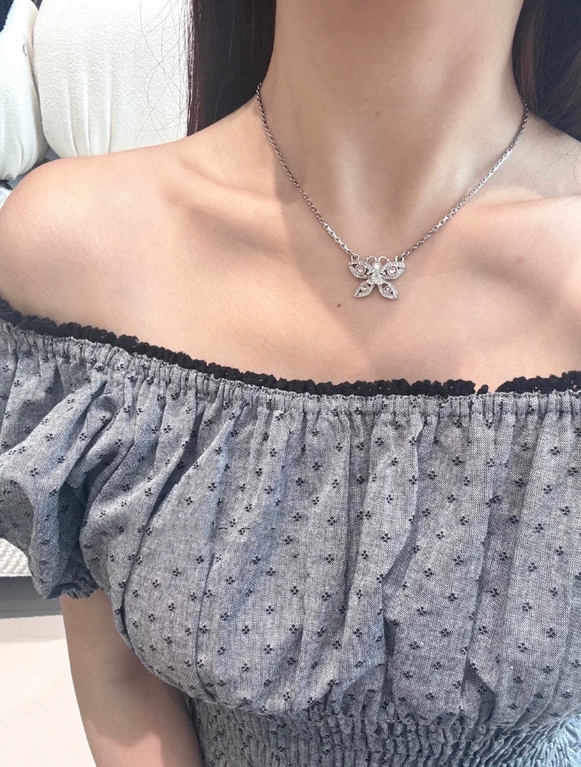 【今日新款】编码N1093   
🛍香奈儿项链热销款🔥爆上新🆕🆕🆕一致专柜🆕，专柜同步
😎CHAN 25