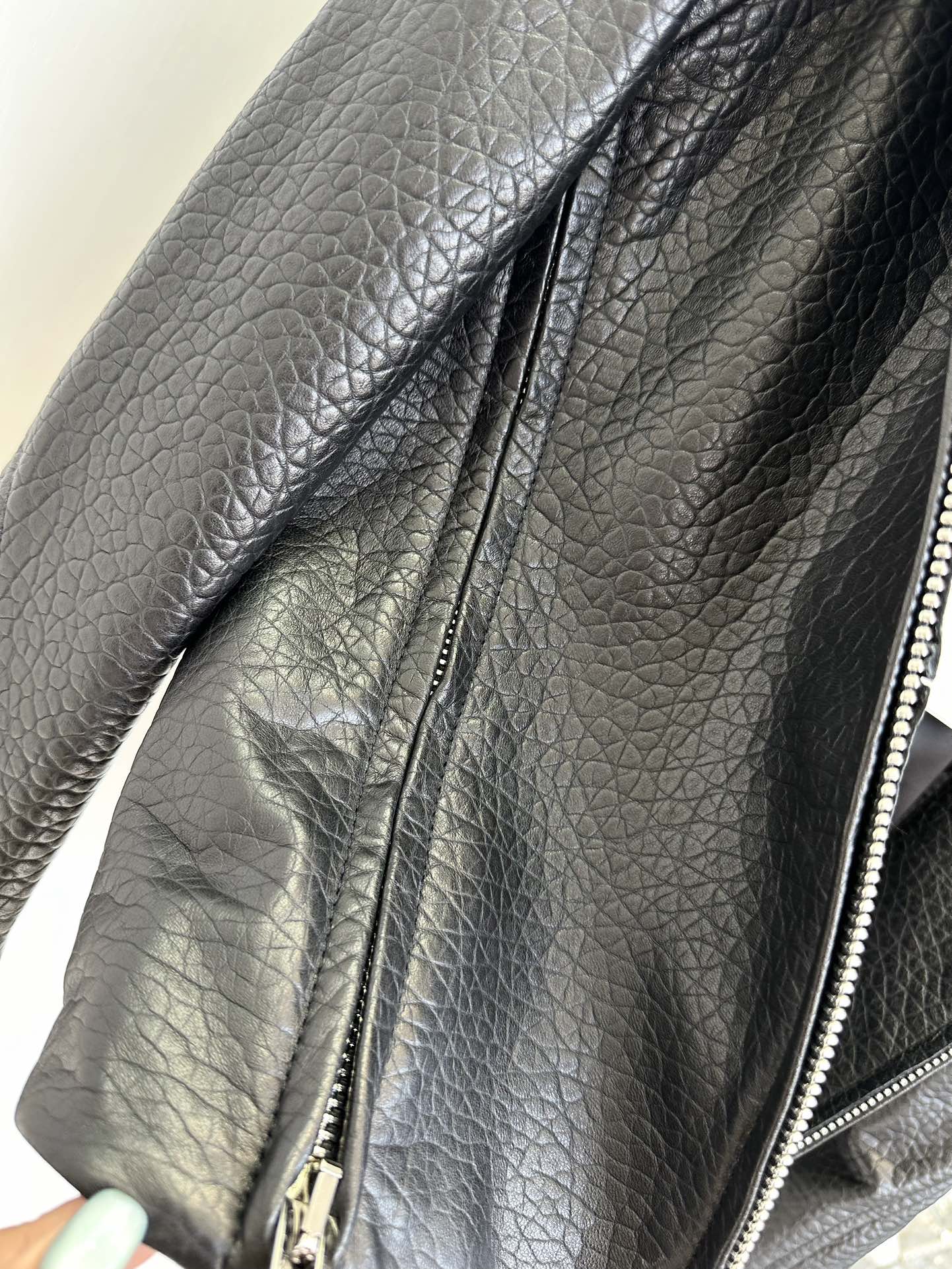 Retro Biker Lambskin Leather Jacket - Soft, Delicate, and Stylish 7 i1752304138 2723 5