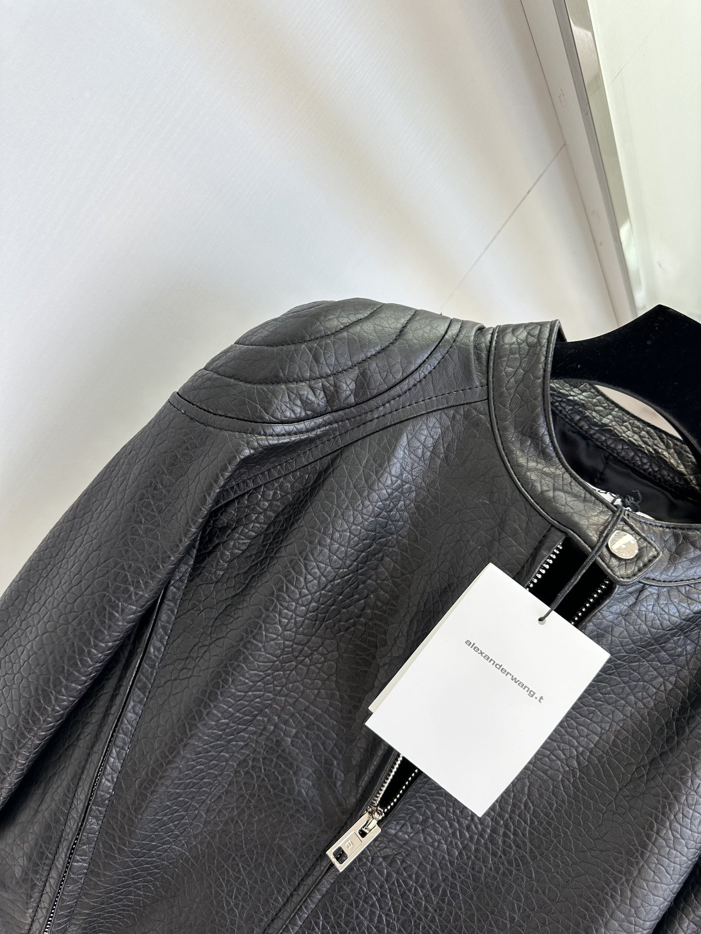 Retro Biker Lambskin Leather Jacket - Soft, Delicate, and Stylish 10 i1752304138 7043 8