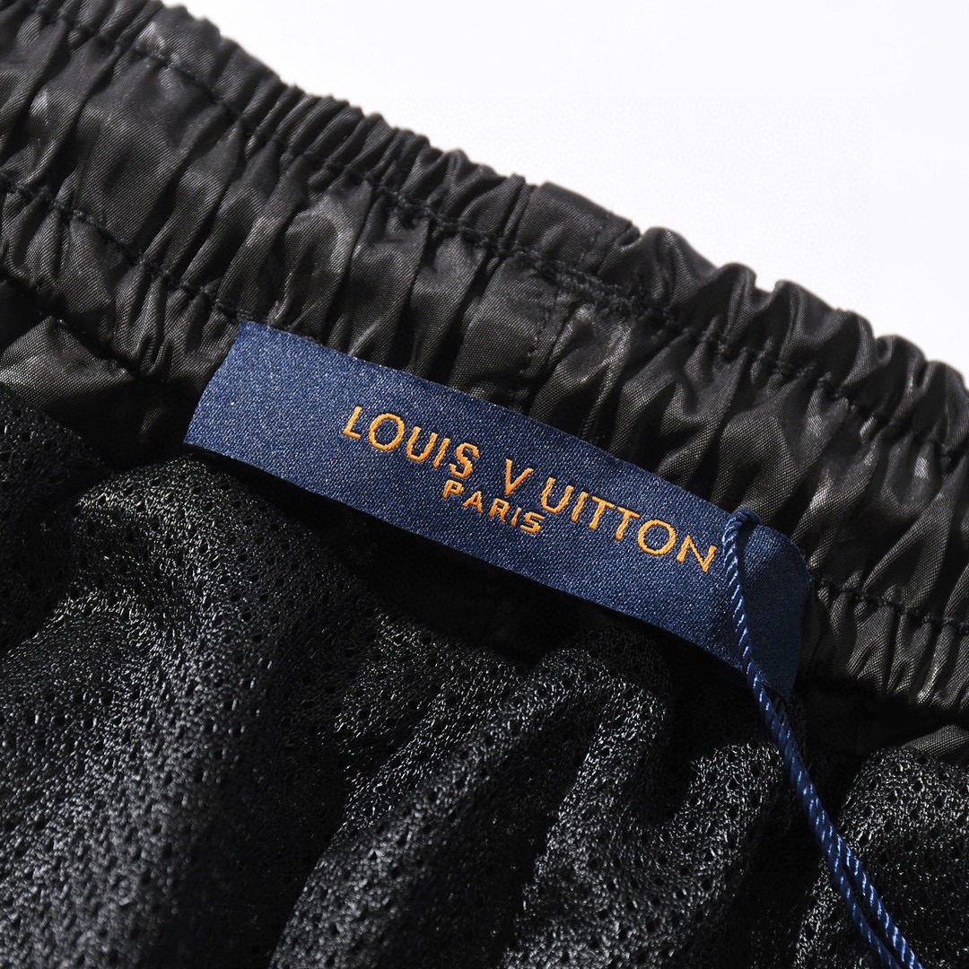 路易威登/Louis Vuitton 夏季新款 经典满印老花尼龙沙滩裤 白色/黑色-Chinese UA Cheap High Quatity Brand Clothes Bags handbags Sneakers wholesale wholesaler seller from China Factory suppliers Fashion Clothing Shoes best Quality Beautiful Price 路易威登/Louis Vuitton 夏季新款 经典满印老花尼龙沙滩裤 白色/黑色