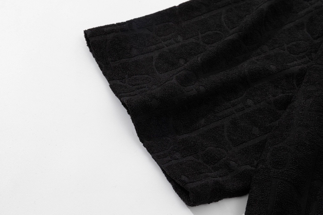 迪奥/Dior 夏季新款 经典满身字母暗纹提花圆领短袖T恤 黑色/白色/藏青色-Chinese UA Cheap High Quatity Brand Clothes Bags handbags Sneakers wholesale wholesaler seller from China Factory suppliers Fashion Clothing Shoes best Quality Beautiful Price 迪奥/Dior 夏季新款 经典满身字母暗纹提花圆领短袖T恤 黑色/白色/藏青色