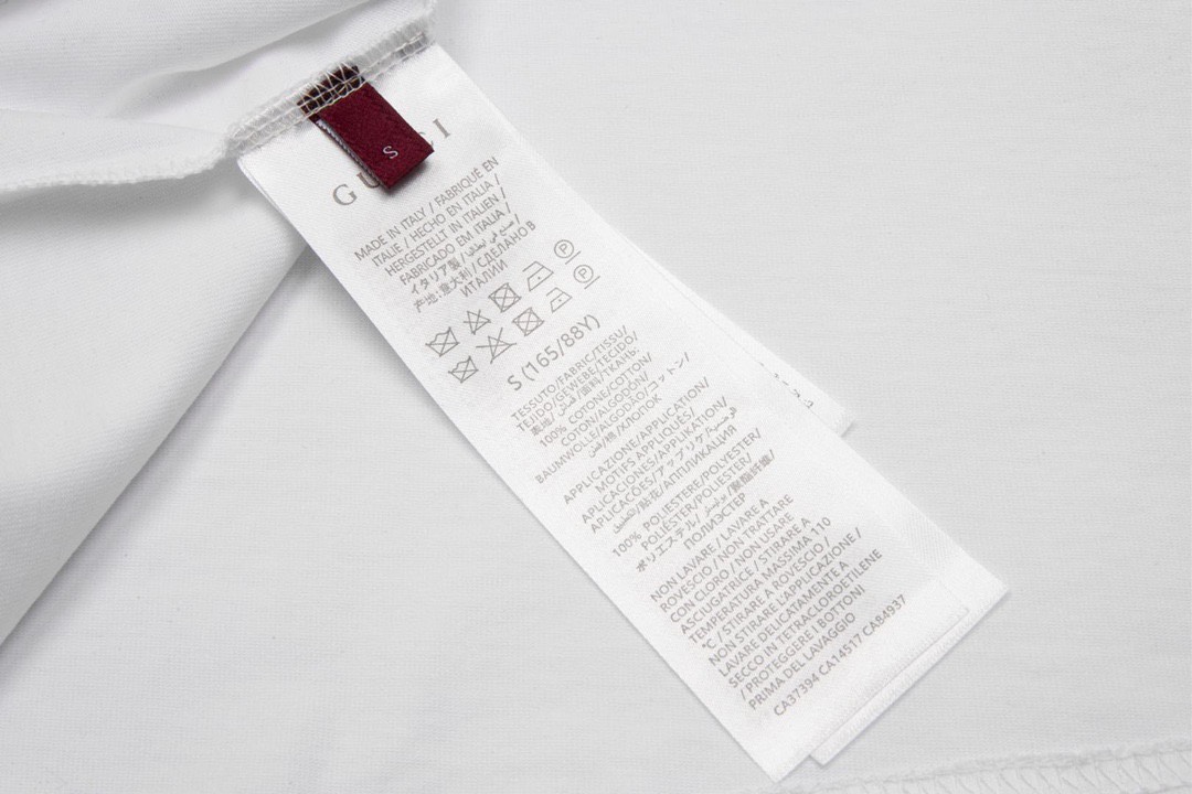 古驰/Gucci 夏季新款 小蓝蛇印花圆领短袖T恤 白色-Chinese UA Cheap High Quatity Brand Clothes Bags handbags Sneakers wholesale wholesaler seller from China Factory suppliers Fashion Clothing Shoes best Quality Beautiful Price 古驰/Gucci 夏季新款 小蓝蛇印花圆领短袖T恤 白色