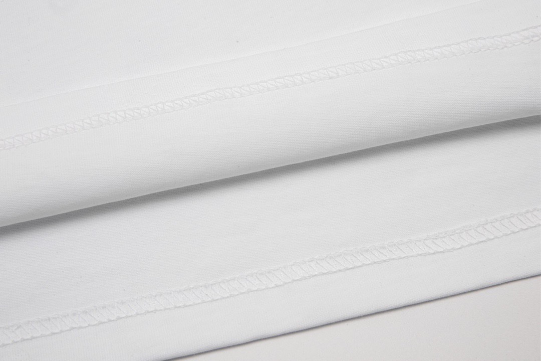 古驰/Gucci 夏季新款 小蓝蛇印花圆领短袖T恤 白色-Chinese UA Cheap High Quatity Brand Clothes Bags handbags Sneakers wholesale wholesaler seller from China Factory suppliers Fashion Clothing Shoes best Quality Beautiful Price 古驰/Gucci 夏季新款 小蓝蛇印花圆领短袖T恤 白色