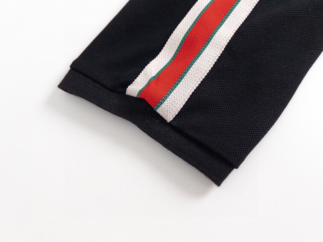 古驰/Gucci 夏季新款 肩膀红绿字母织带翻领短袖polo衫 黑色-莆田鞋,莆田鞋货源,高仿鞋,高仿鞋货源,安福档口,莆田高仿鞋,莆田鞋批发,高仿鞋批发,莆田高仿运动鞋,高仿运动鞋,莆田运动鞋 古驰/Gucci 夏季新款 肩膀红绿字母织带翻领短袖polo衫 黑色