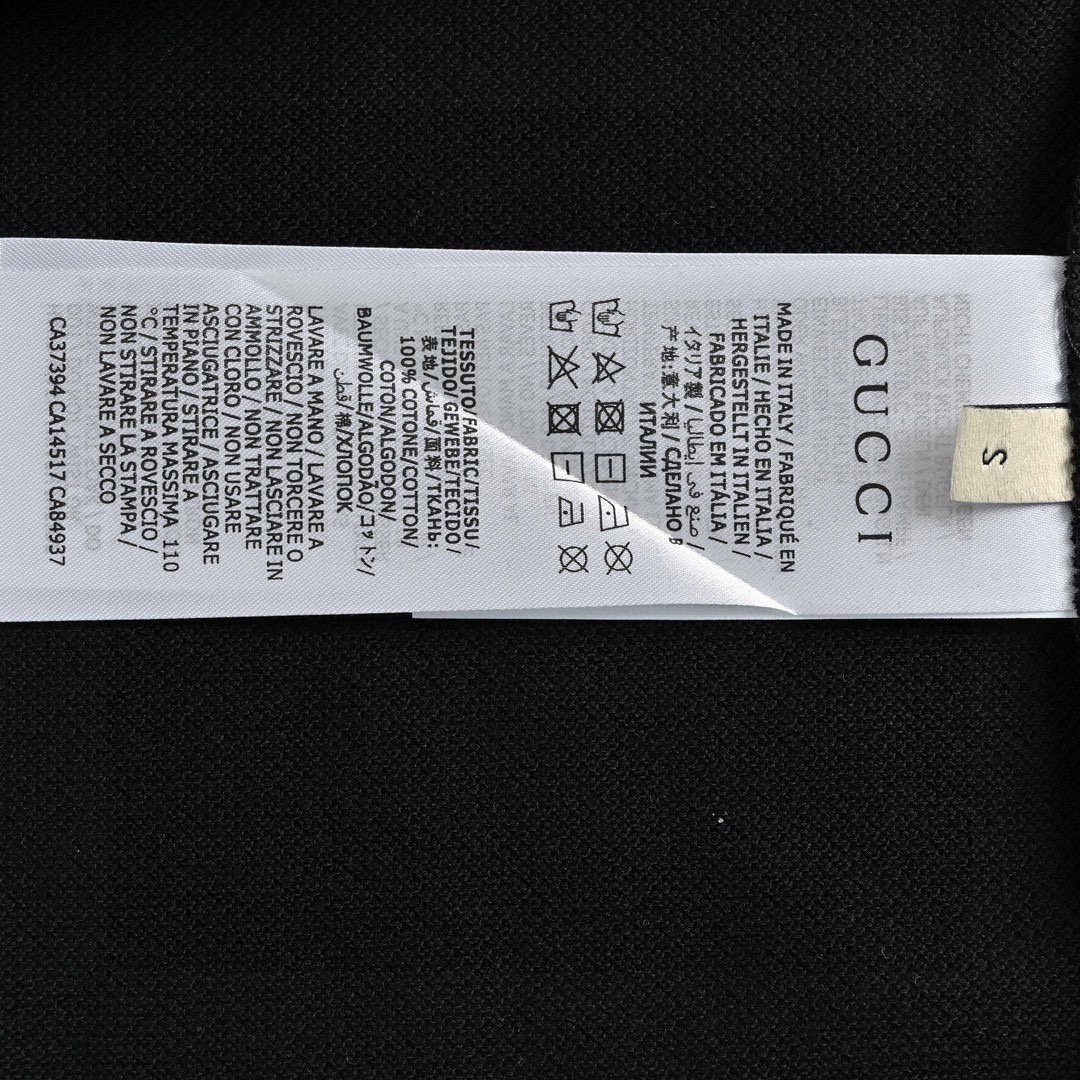 古驰/Gucci 夏季新款 肩膀红绿字母织带翻领短袖polo衫 黑色-莆田鞋,莆田鞋货源,高仿鞋,高仿鞋货源,安福档口,莆田高仿鞋,莆田鞋批发,高仿鞋批发,莆田高仿运动鞋,高仿运动鞋,莆田运动鞋 古驰/Gucci 夏季新款 肩膀红绿字母织带翻领短袖polo衫 黑色