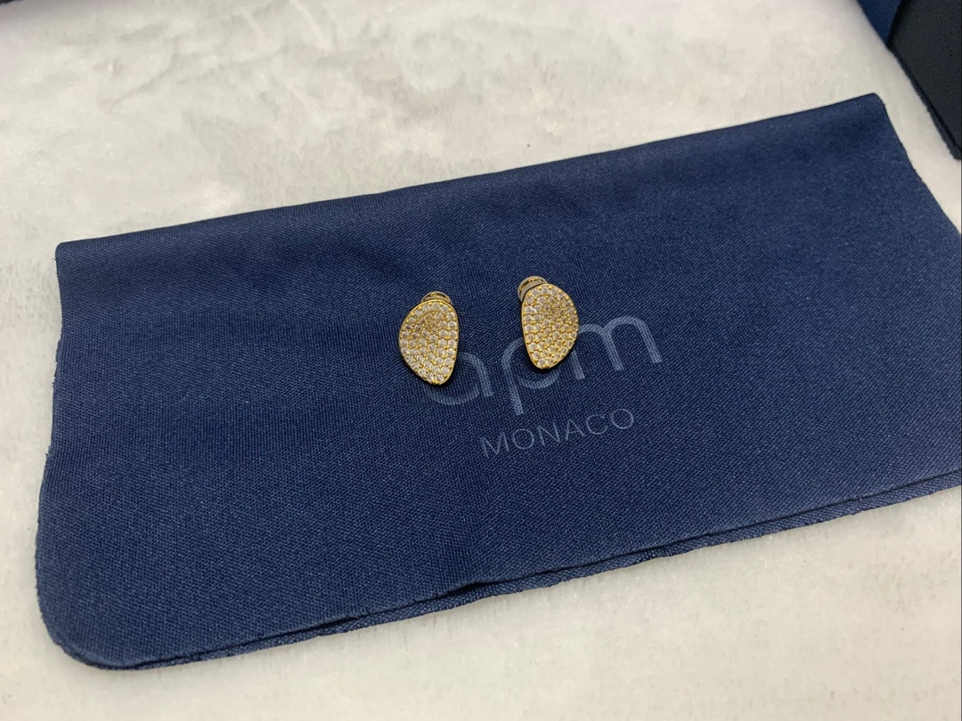 APm Monaco密镶Galet耳钉耳环金黄色简约耳饰礼物设计感。