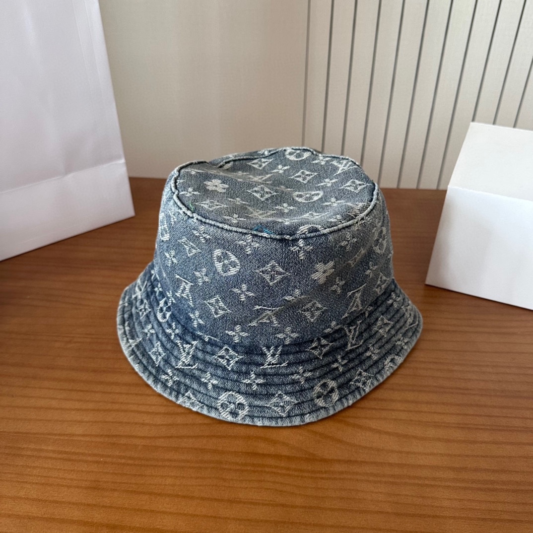 

LV路易威登渔夫帽  轻盈透气。完美版型，独家实物拍摄，男女适用