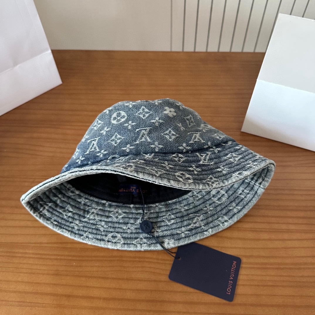 

LV路易威登渔夫帽  轻盈透气。完美版型，独家实物拍摄，男女适用