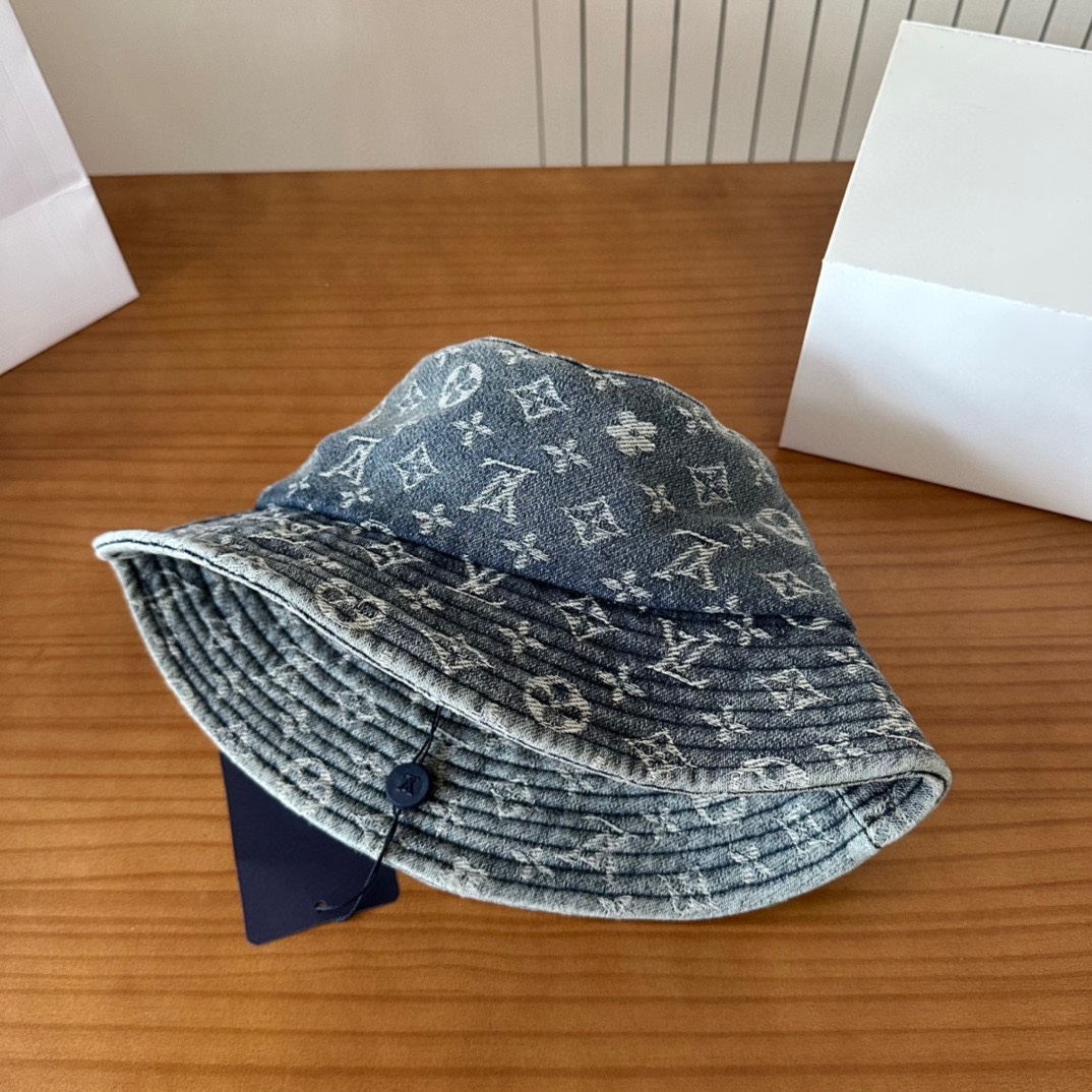 

LV路易威登渔夫帽  轻盈透气。完美版型，独家实物拍摄，男女适用