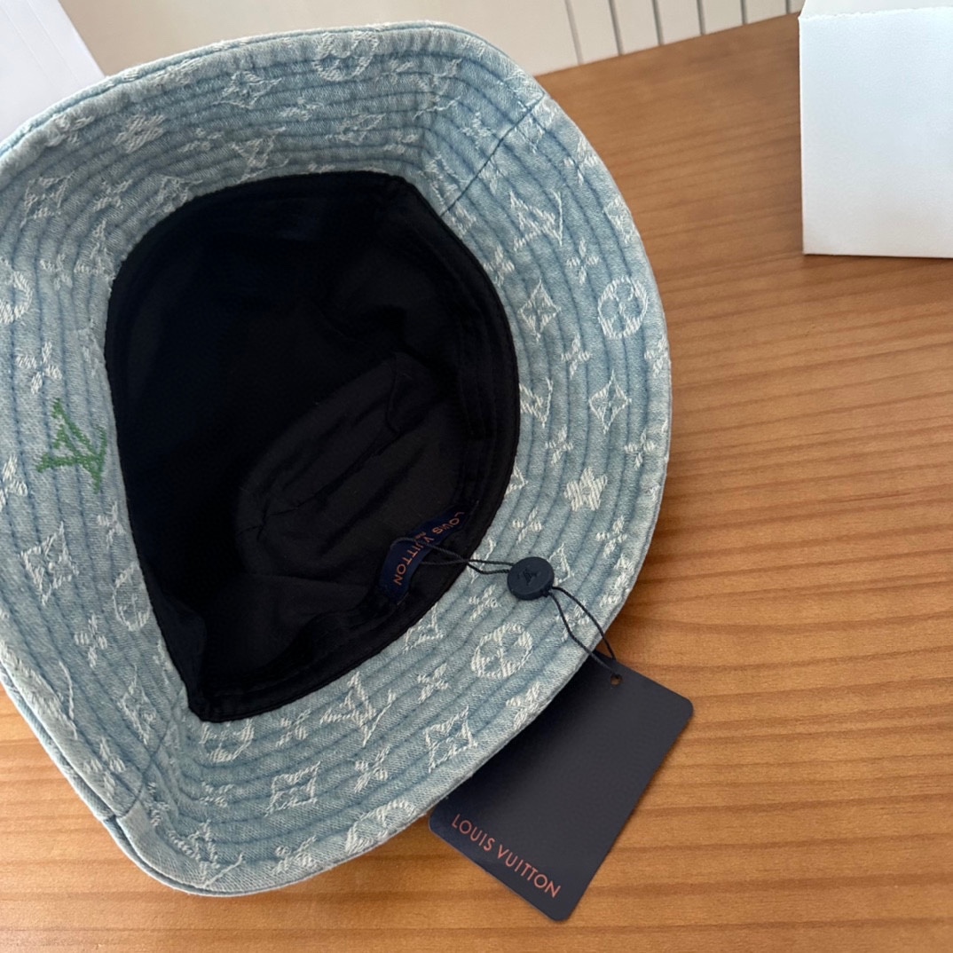 

LV路易威登渔夫帽  轻盈透气。完美版型，独家实物拍摄，男女适用