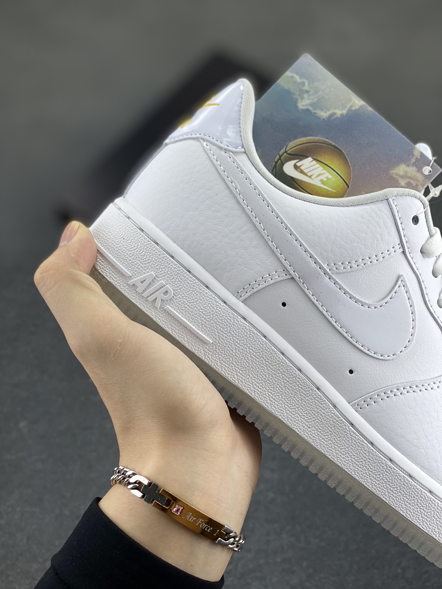 图片[6]-HY版本💯 Air Force 1 Low 夏日白橙 原楦头原纸板 打造纯正空军版型 #专注外贸渠道 全掌内置蜂窝气垫 #原盒配件 原厂中底钢印、拉帮完美 货号：IB8875-111 尺码：36 36.5 37.5 38 38.5 39 40 40.5 41 42 42.5 43-选品中心