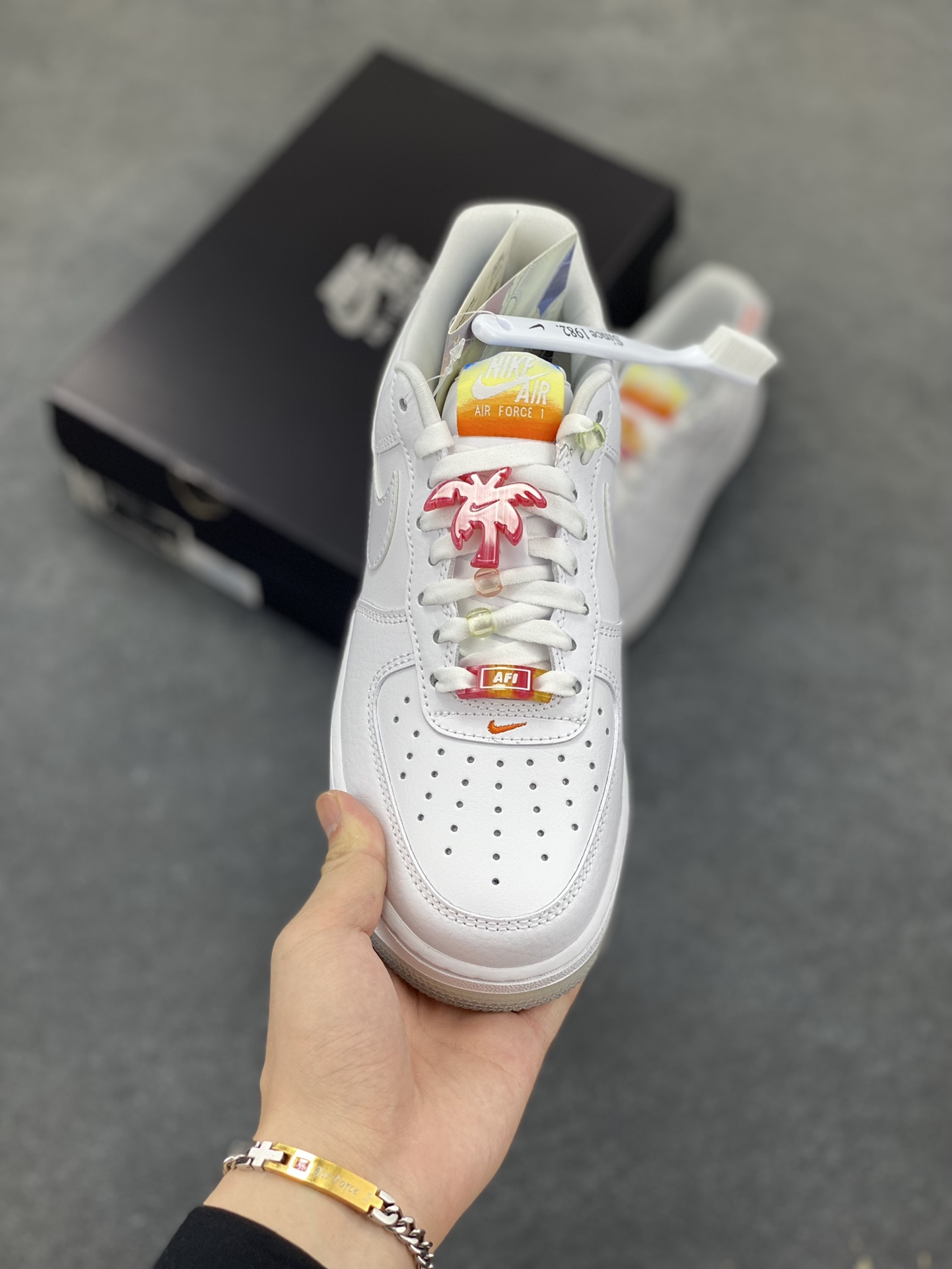 图片[2]-HY版本💯 Air Force 1 Low 夏日白橙 原楦头原纸板 打造纯正空军版型 #专注外贸渠道 全掌内置蜂窝气垫 #原盒配件 原厂中底钢印、拉帮完美 货号：IB8875-111 尺码：36 36.5 37.5 38 38.5 39 40 40.5 41 42 42.5 43-选品中心