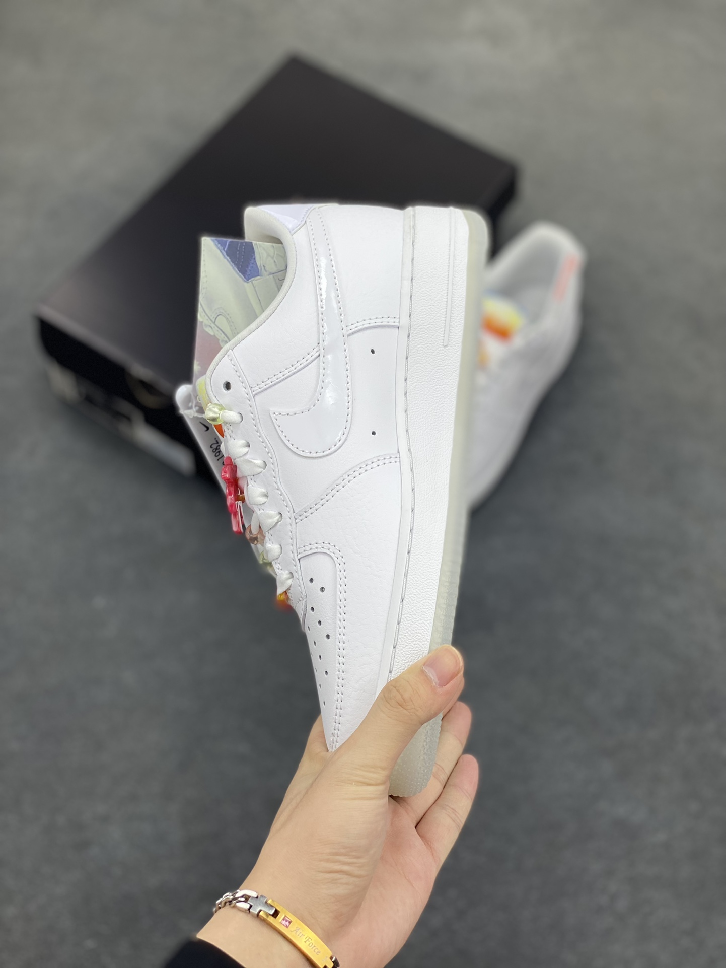 图片[3]-HY版本💯 Air Force 1 Low 夏日白橙 原楦头原纸板 打造纯正空军版型 #专注外贸渠道 全掌内置蜂窝气垫 #原盒配件 原厂中底钢印、拉帮完美 货号：IB8875-111 尺码：36 36.5 37.5 38 38.5 39 40 40.5 41 42 42.5 43-选品中心