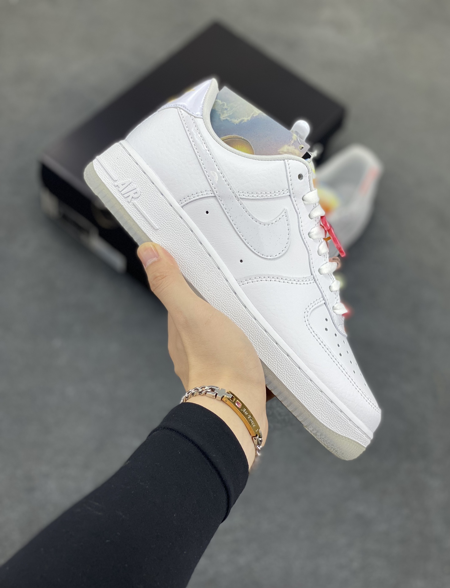 HY版本💯 Air Force 1 Low 夏日白橙 原楦头原纸板 打造纯正空军版型 #专注外贸渠道 全掌内置蜂窝气垫 #原盒配件 原厂中底钢印、拉帮完美 货号：IB8875-111 尺码：36 36.5 37.5 38 38.5 39 40 40.5 41 42 42.5 43-选品中心