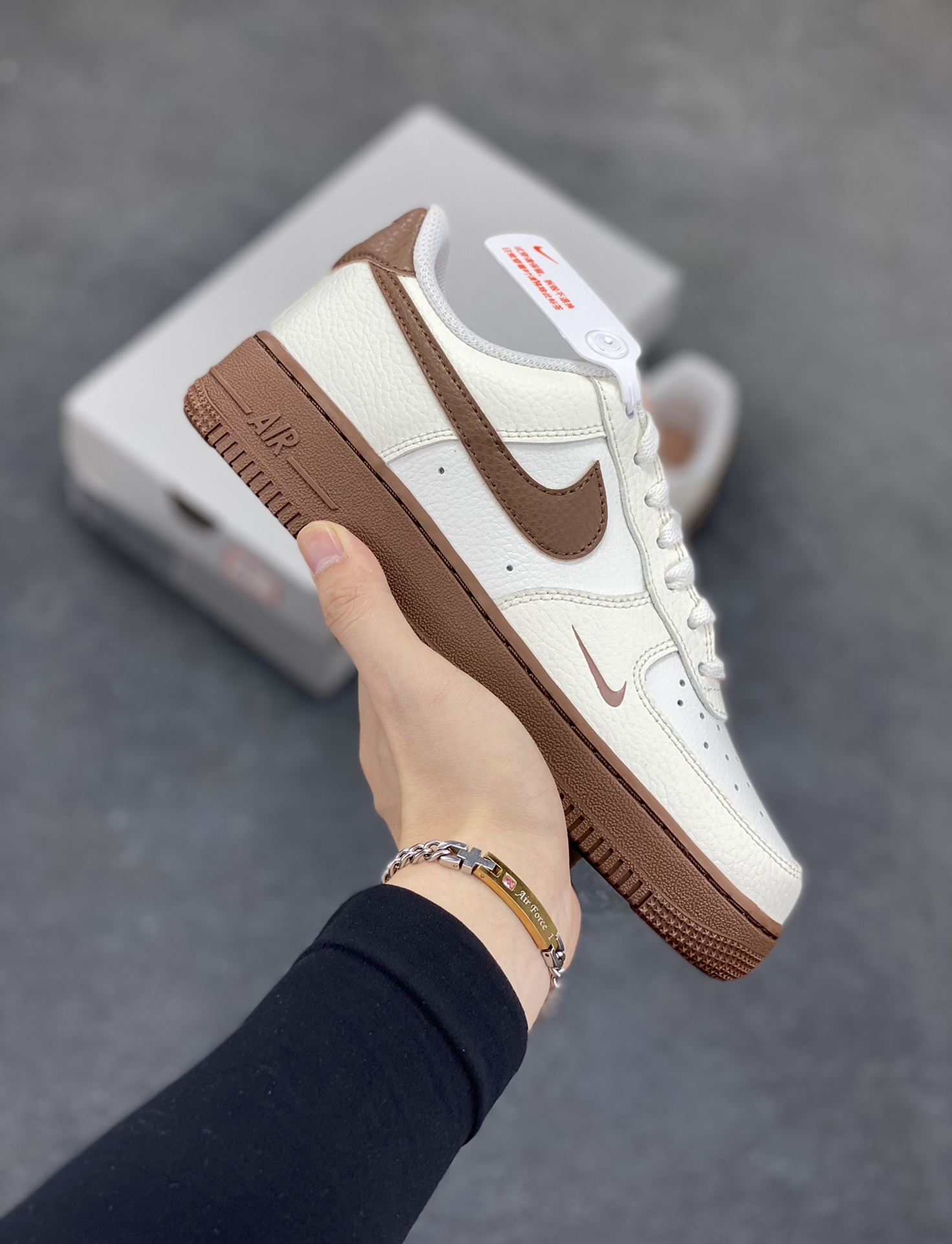 Air Force 1 Low 绿白勾 原楦头原纸板 打造纯正空军版型 #专注外贸渠道 全掌内置蜂窝气垫 #原盒配件 原厂中底钢印、拉帮完美 货号:IB3378-122 尺码:35.5 36 36.5 37.5 38 38.5 39 40 40.5 41 42 42.5 43 44 44.5 45-选品中心