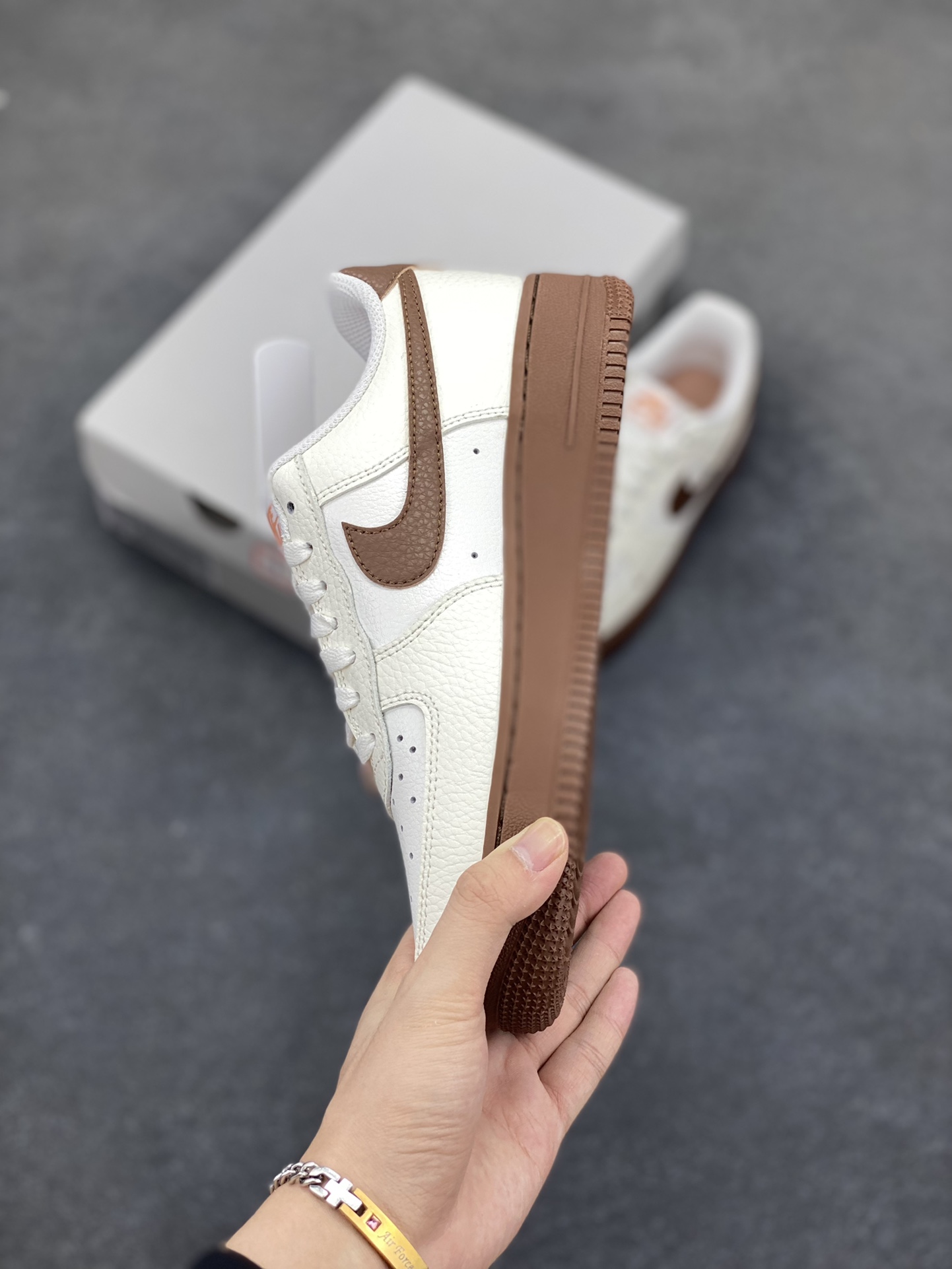 图片[3]-Air Force 1 Low 绿白勾 原楦头原纸板 打造纯正空军版型 #专注外贸渠道 全掌内置蜂窝气垫 #原盒配件 原厂中底钢印、拉帮完美 货号：IB3378-122 尺码：35.5 36 36.5 37.5 38 38.5 39 40 40.5 41 42 42.5 43 44 44.5 45-选品中心