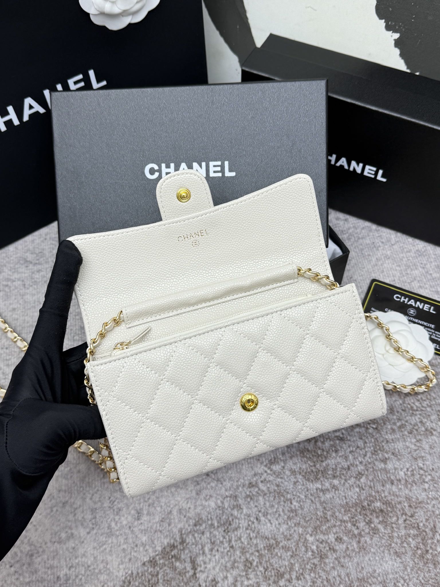 CHANEL 经典CF長款チェーンショルダーバッグ - 大容量でスタイリッシュ