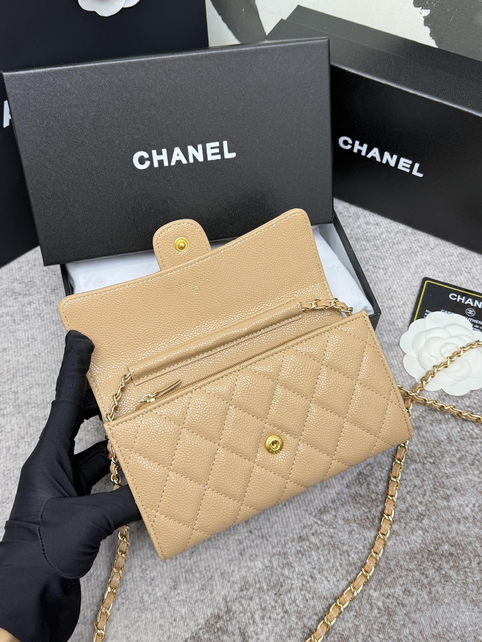 CHANEL 经典CFロングチェーンショルダーバッグ - シックな格子デザイン