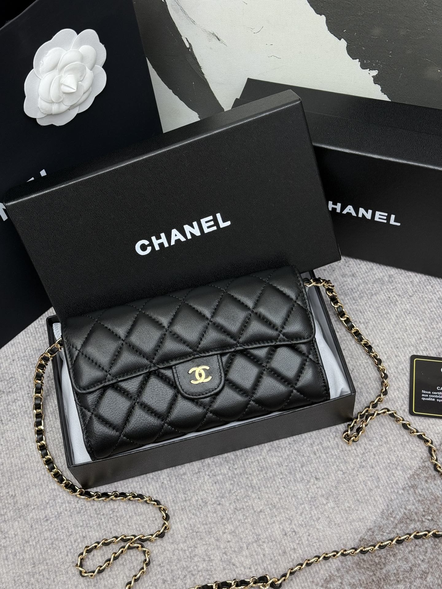 Chanel 经典CF長款チェーンバッグ - スタイリッシュな格子模様と大容量