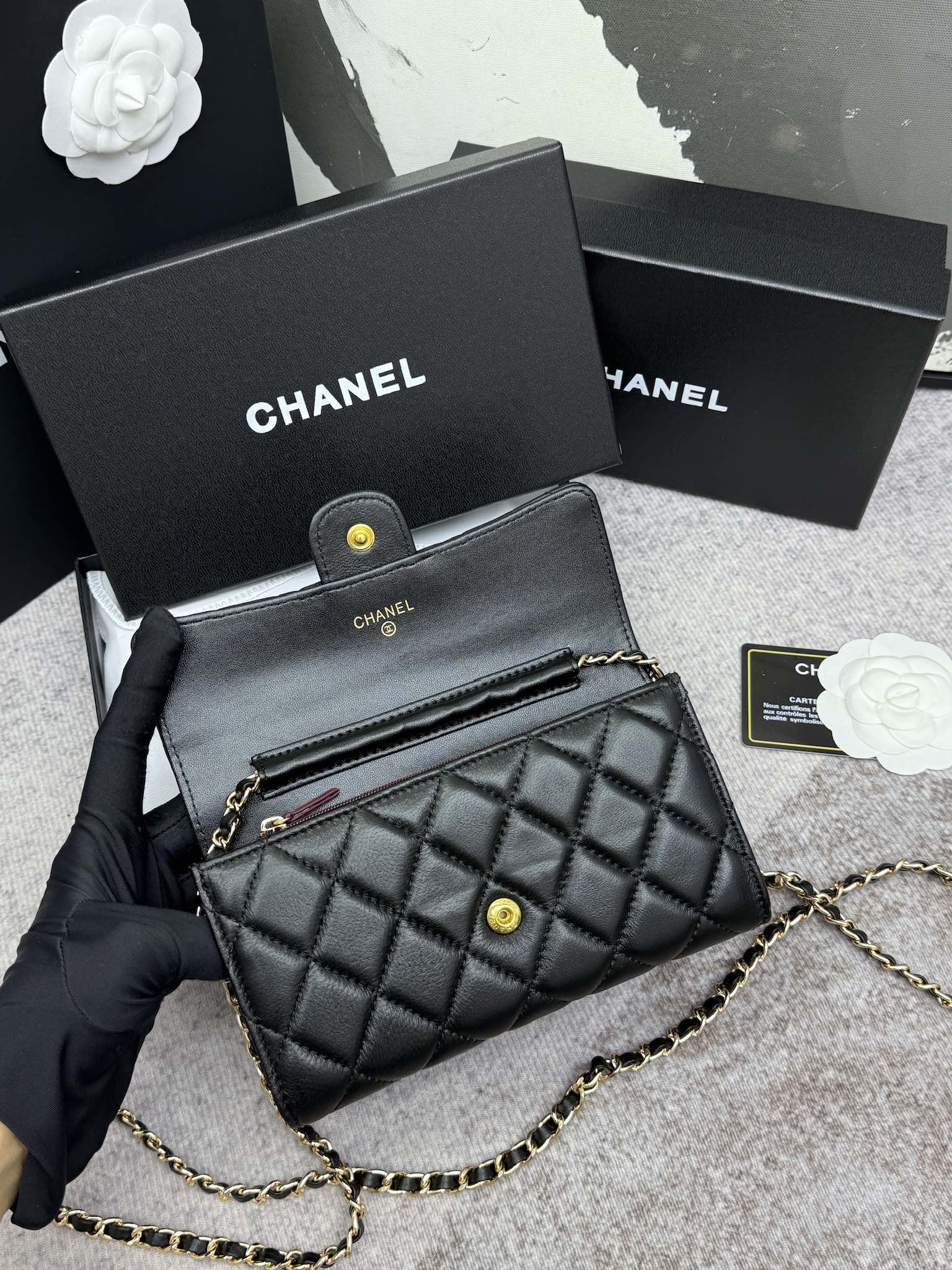 Chanel 经典CF長款チェーンバッグ - スタイリッシュな格子模様と大容量