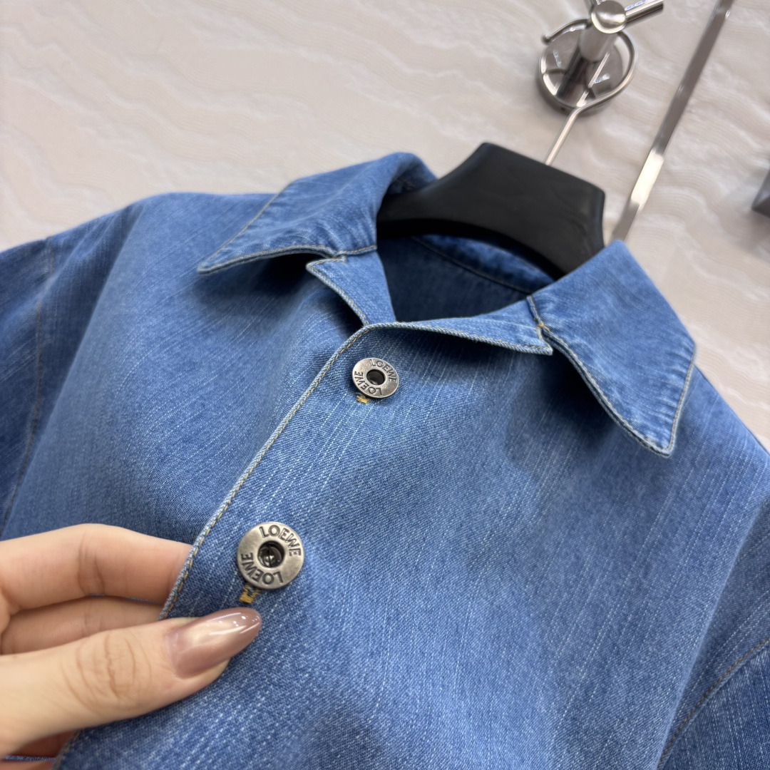 独家首发❤️爆单推荐，LW海岛度假Paula’s系列牛仔短袖衬衫，重工艺立体激光缕空雕孔烧花工艺设计，复