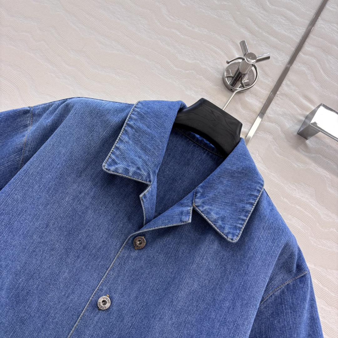 独家首发❤️爆单推荐，LW海岛度假Paula’s系列牛仔短袖衬衫，重工艺立体激光缕空雕孔烧花工艺设计，复