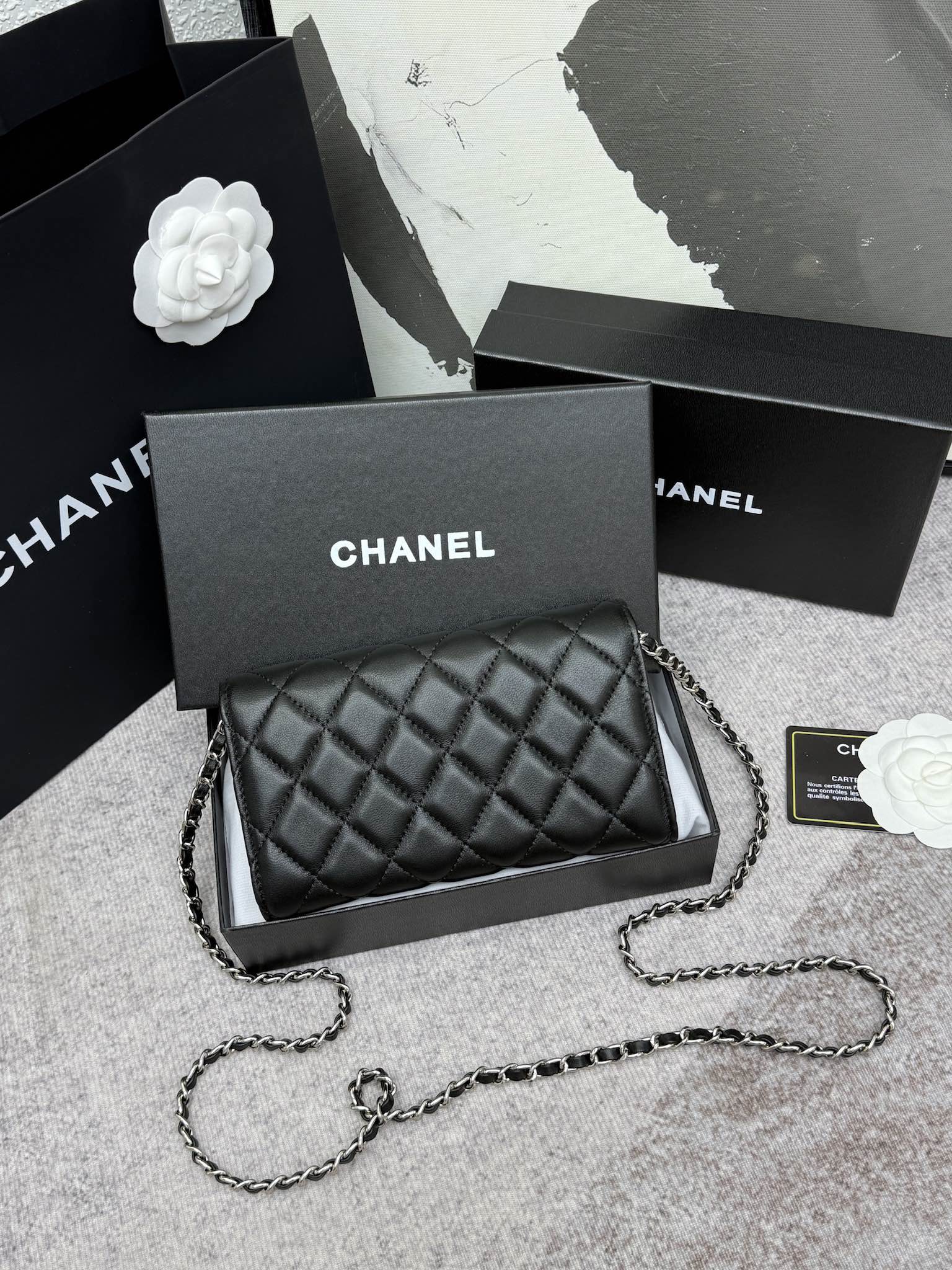 CHANEL 经典CF長款チェーンショルダーバッグ - おしゃれな格子模様と大容量