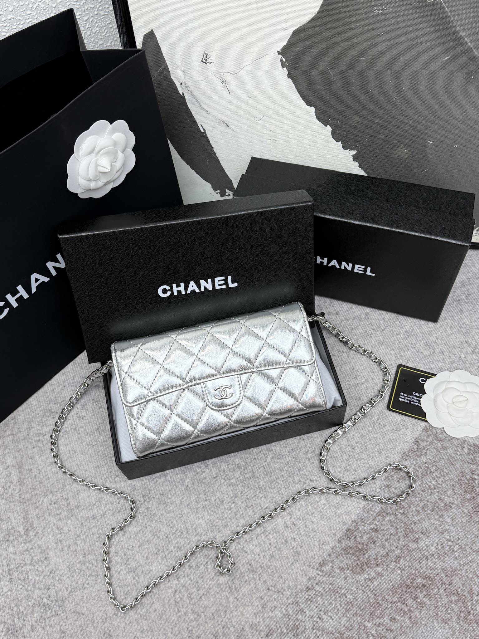 CHANEL 经典CF長款チェーンバッグ - スタイリッシュなデザインと大容量