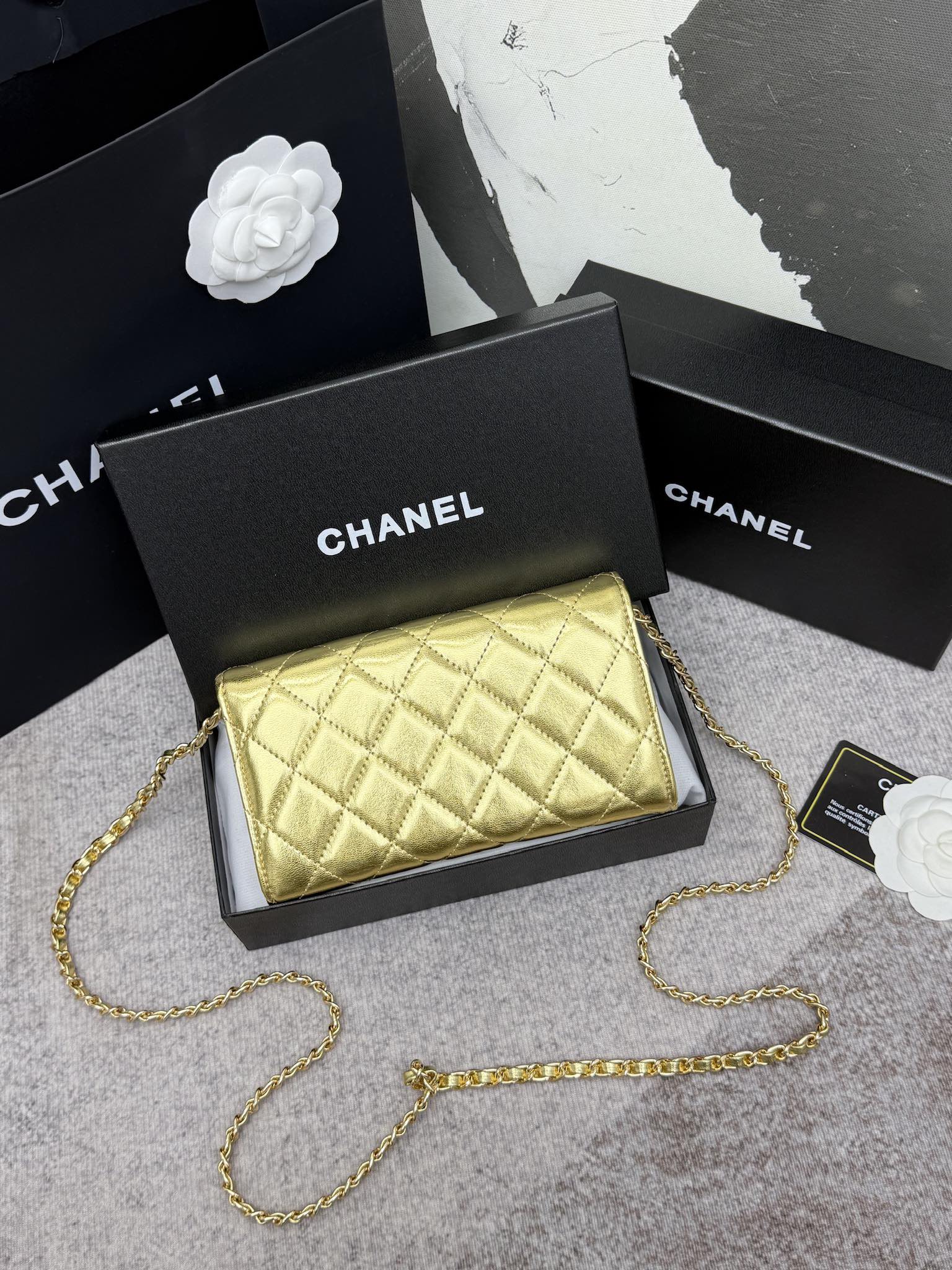 CHANEL 经典CF長款チェーンショルダーバッグ - スタイリッシュな格子模様と大容量