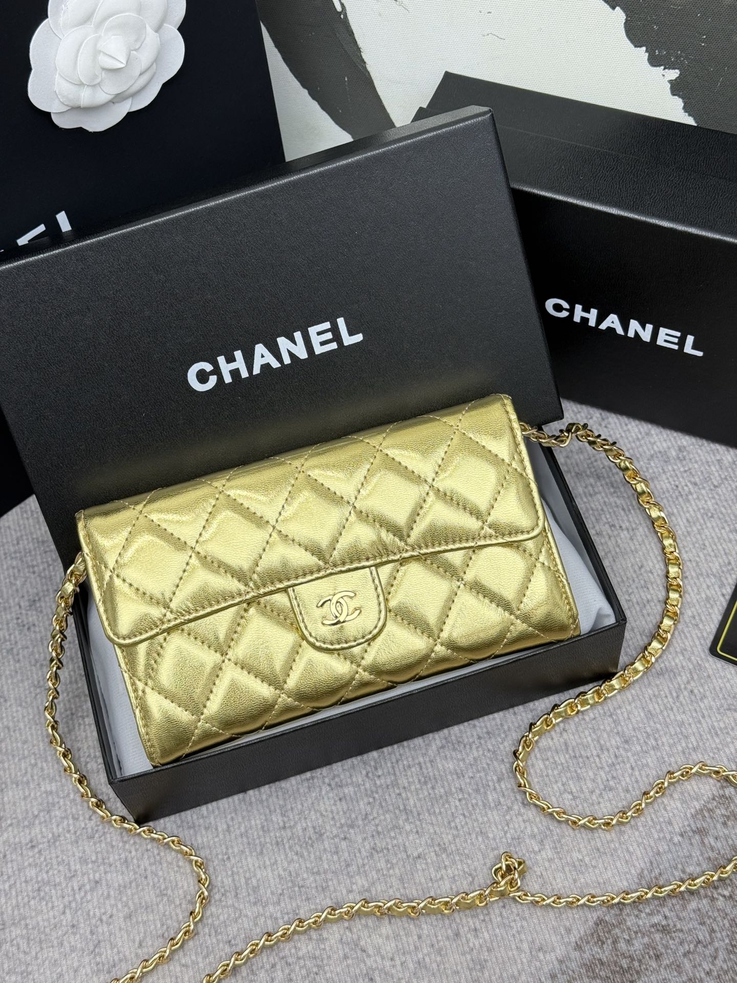 CHANEL 经典CF長款チェーンショルダーバッグ - スタイリッシュな格子模様と大容量